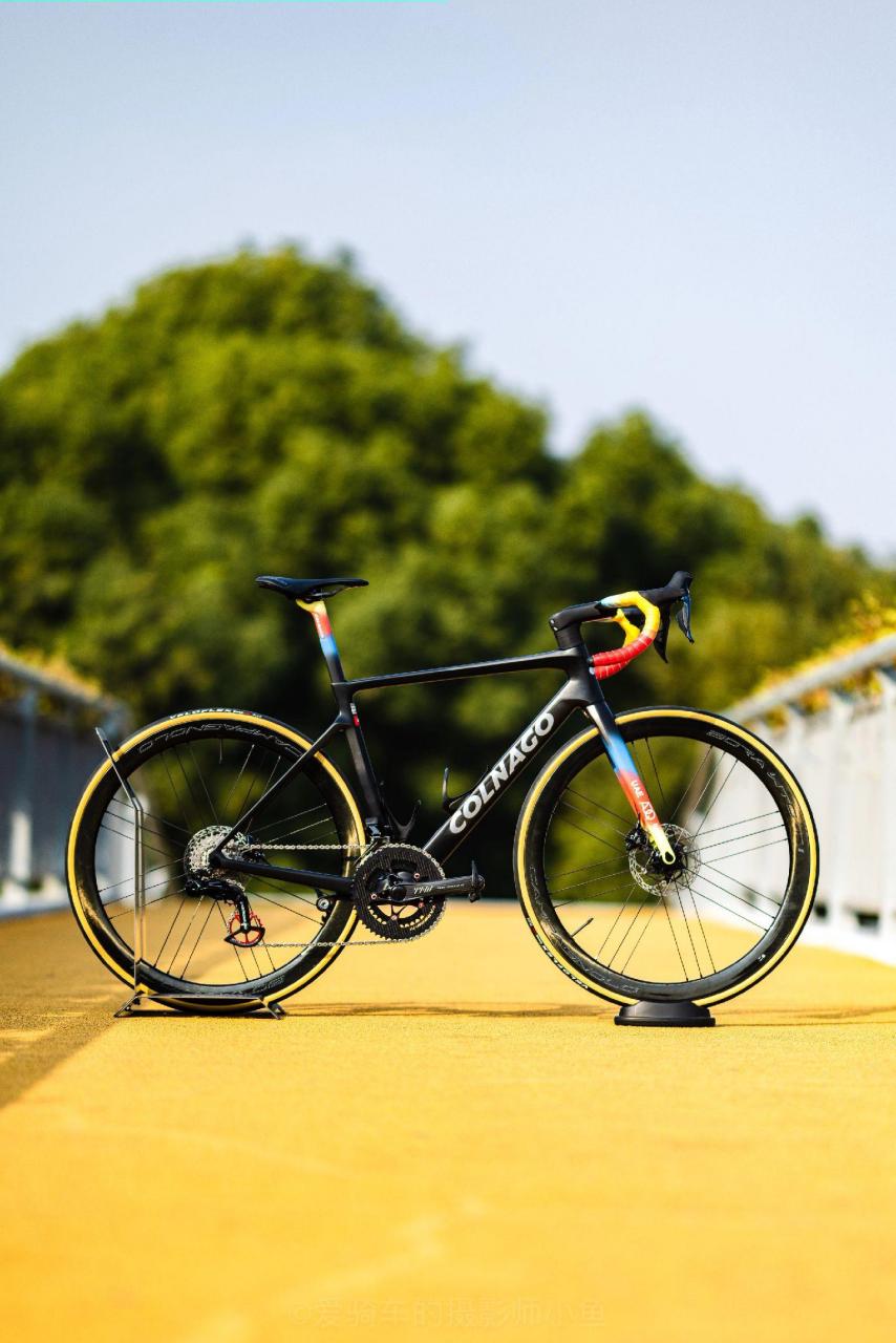 梅花公路车v4rs女子队版装车完成.好看吧 colnago自行车推荐
