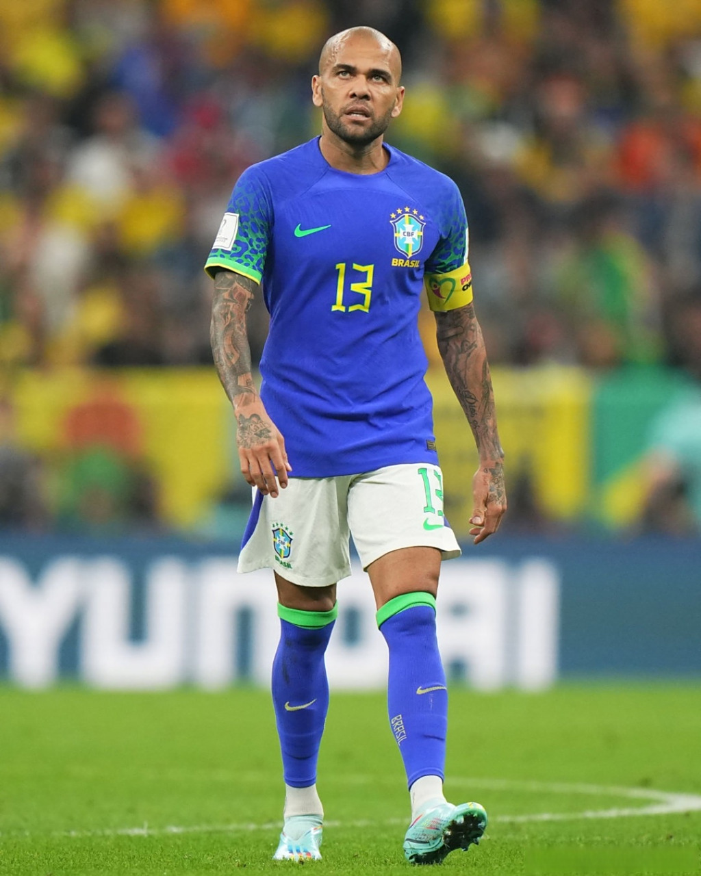 巴西边后卫仅剩39岁阿尔维斯# 下场踢韩国,希望阿尔维斯的体能可腋