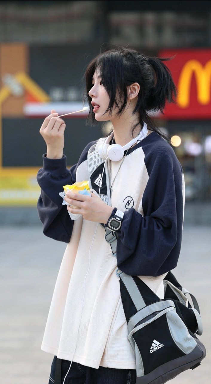 短发小马尾