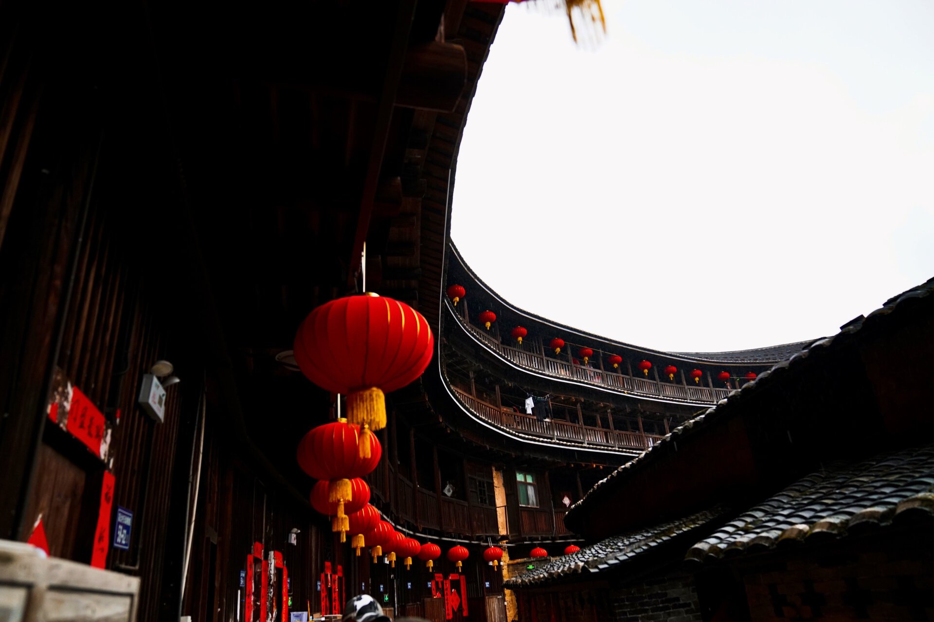 福建永定承启楼,世界最大单体土楼 世界上最大的单体土楼建筑,始建于