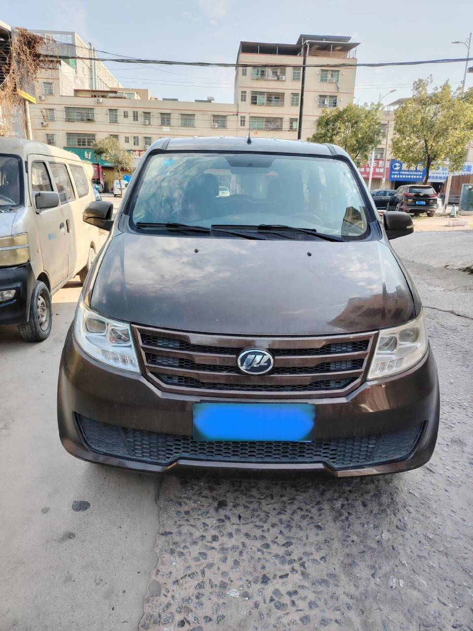 力帆乐途面包车.新到15年力帆乐途 ,1.