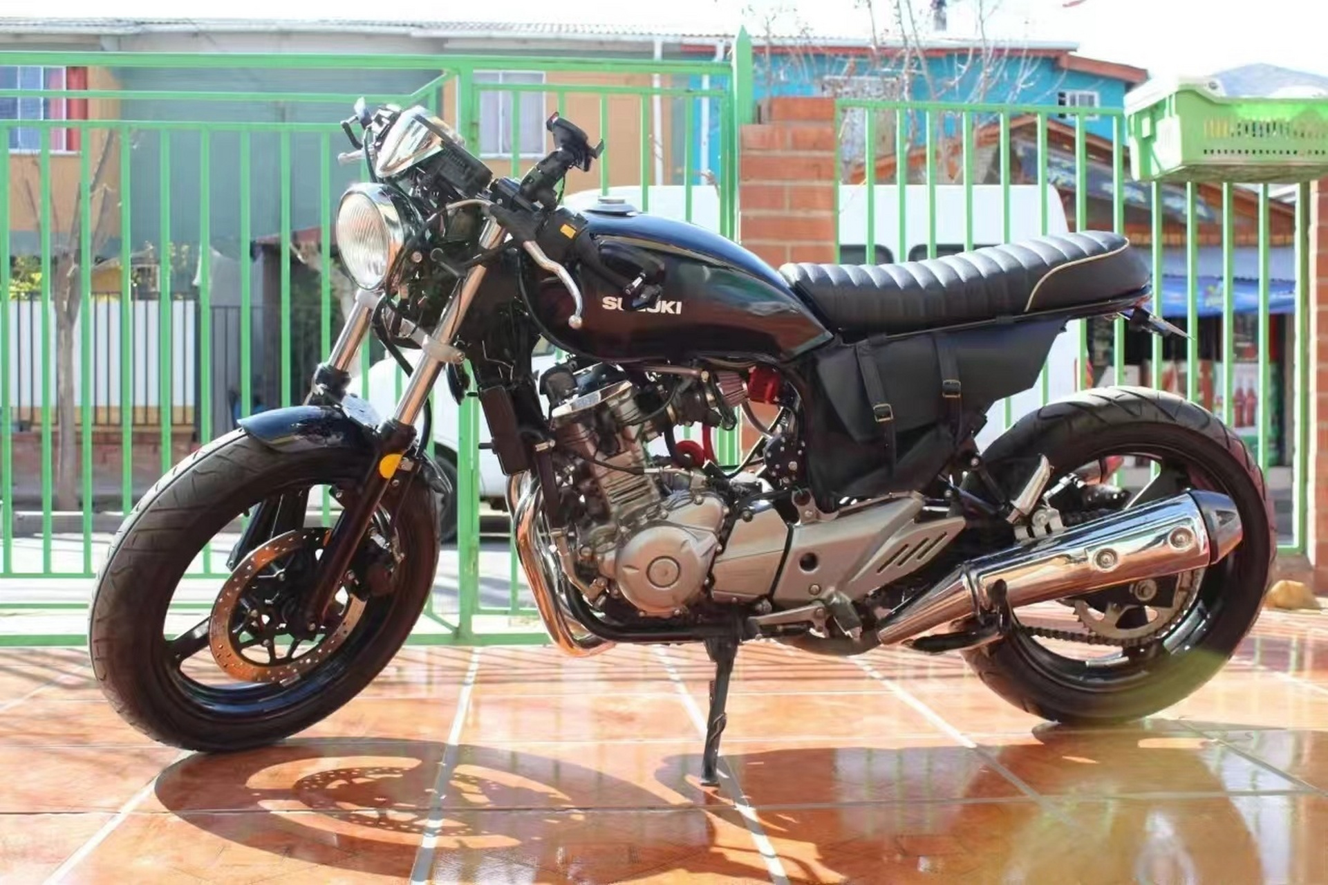 车友暖山投稿,豪爵铃木gw250改一下也挺好看的.#摩托车