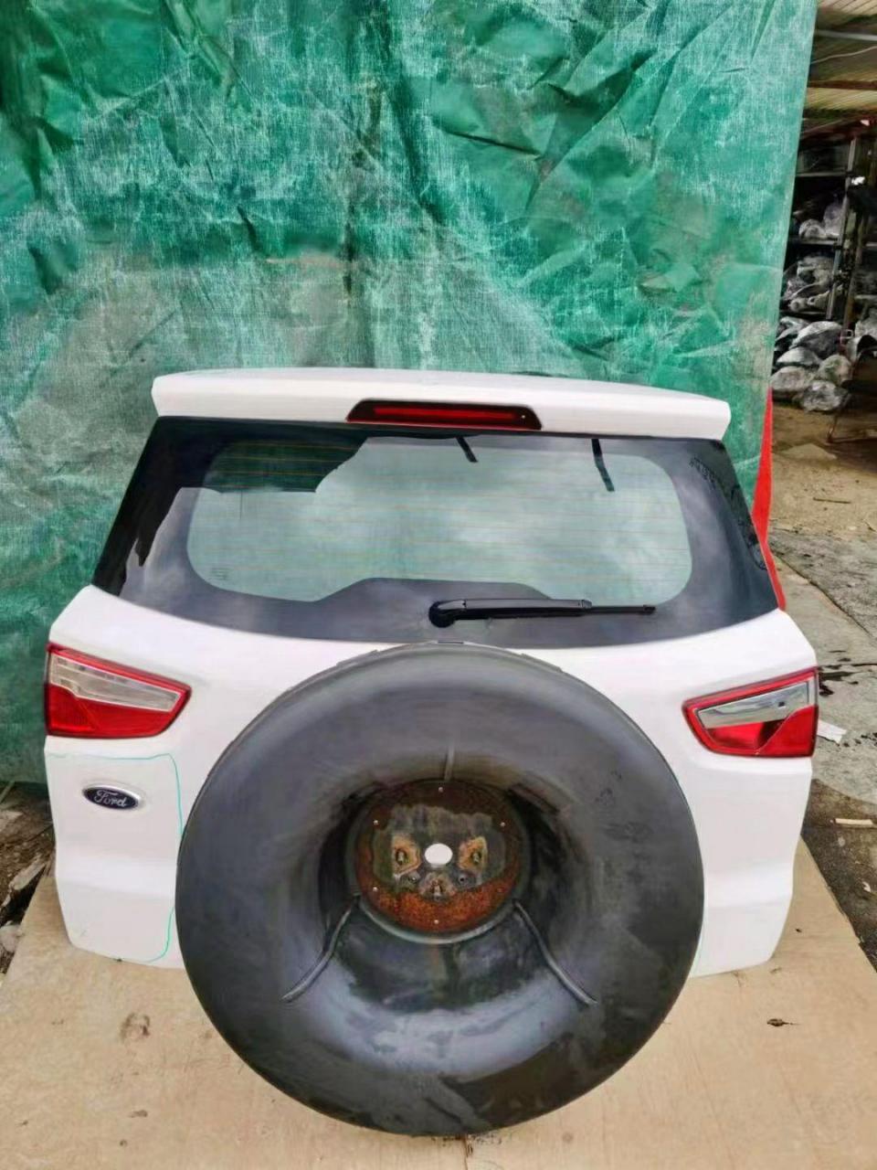 福特翼搏拆车件 翼搏拆车件 翼搏四门两盖 翼搏前嘴 翼搏后尾门 翼搏