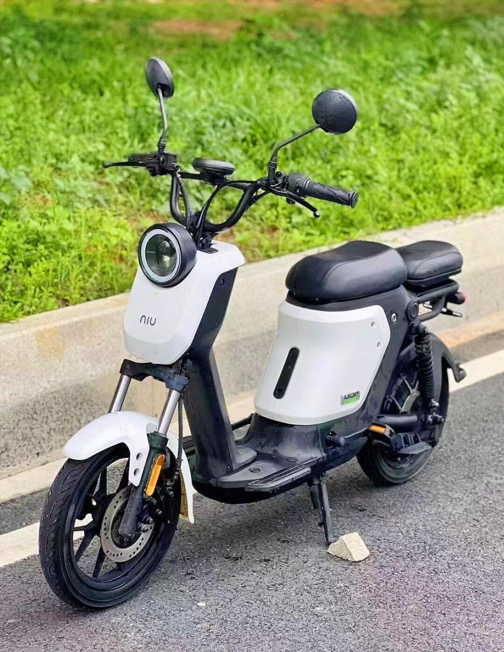 小牛us新国标电动车,实行几千公里,搭配48v小牛原厂锂电(电池带保修)