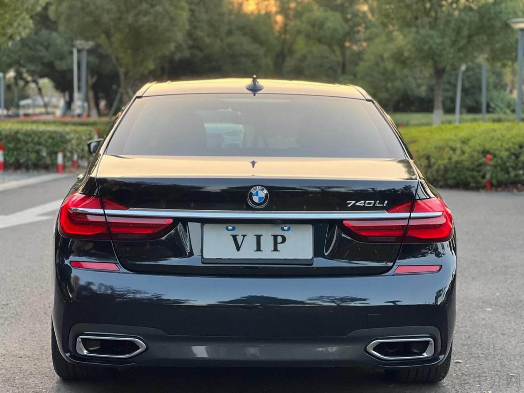 宝马i9年差根烟上牌!