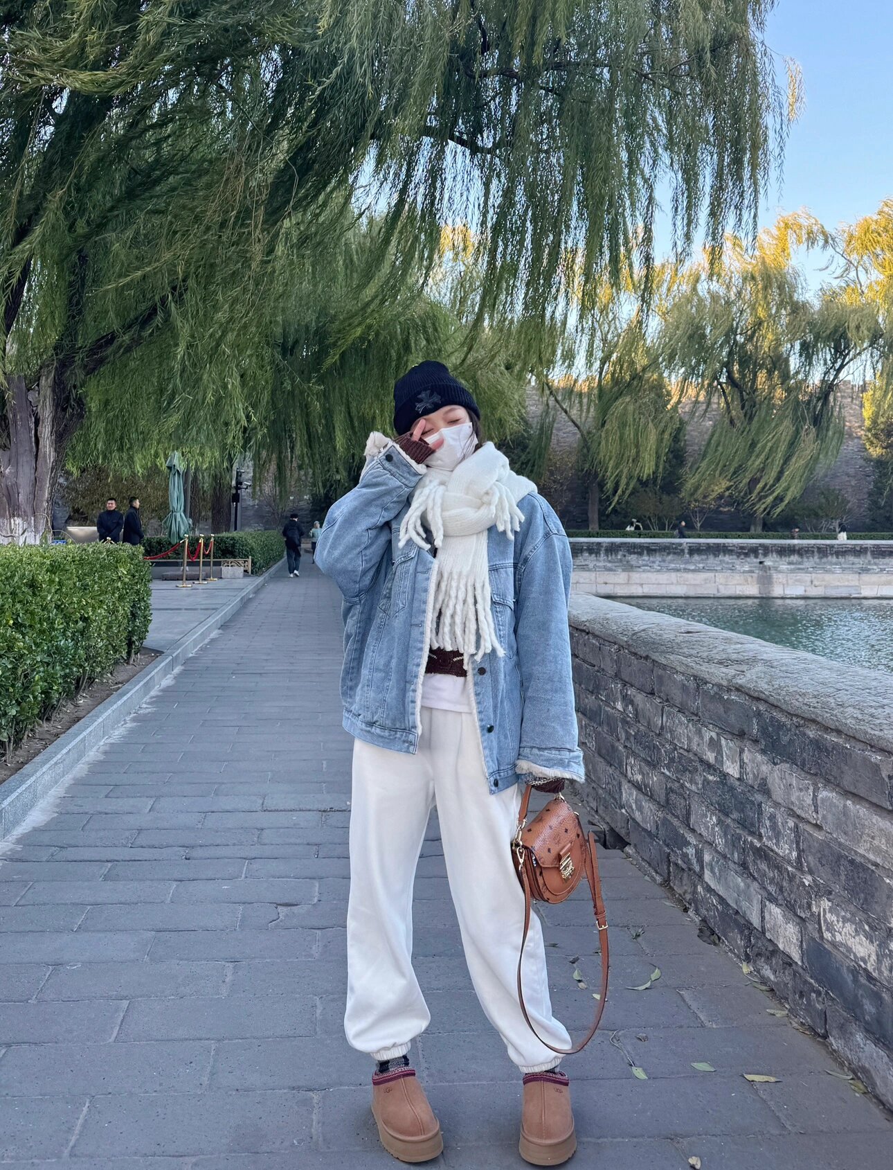 白色卫裤第100套穿搭