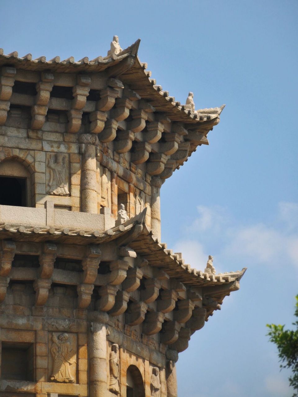 泉州古迹|六胜塔-宋元时期泉州港的航标塔 石狮六胜塔 	 六胜塔始建于