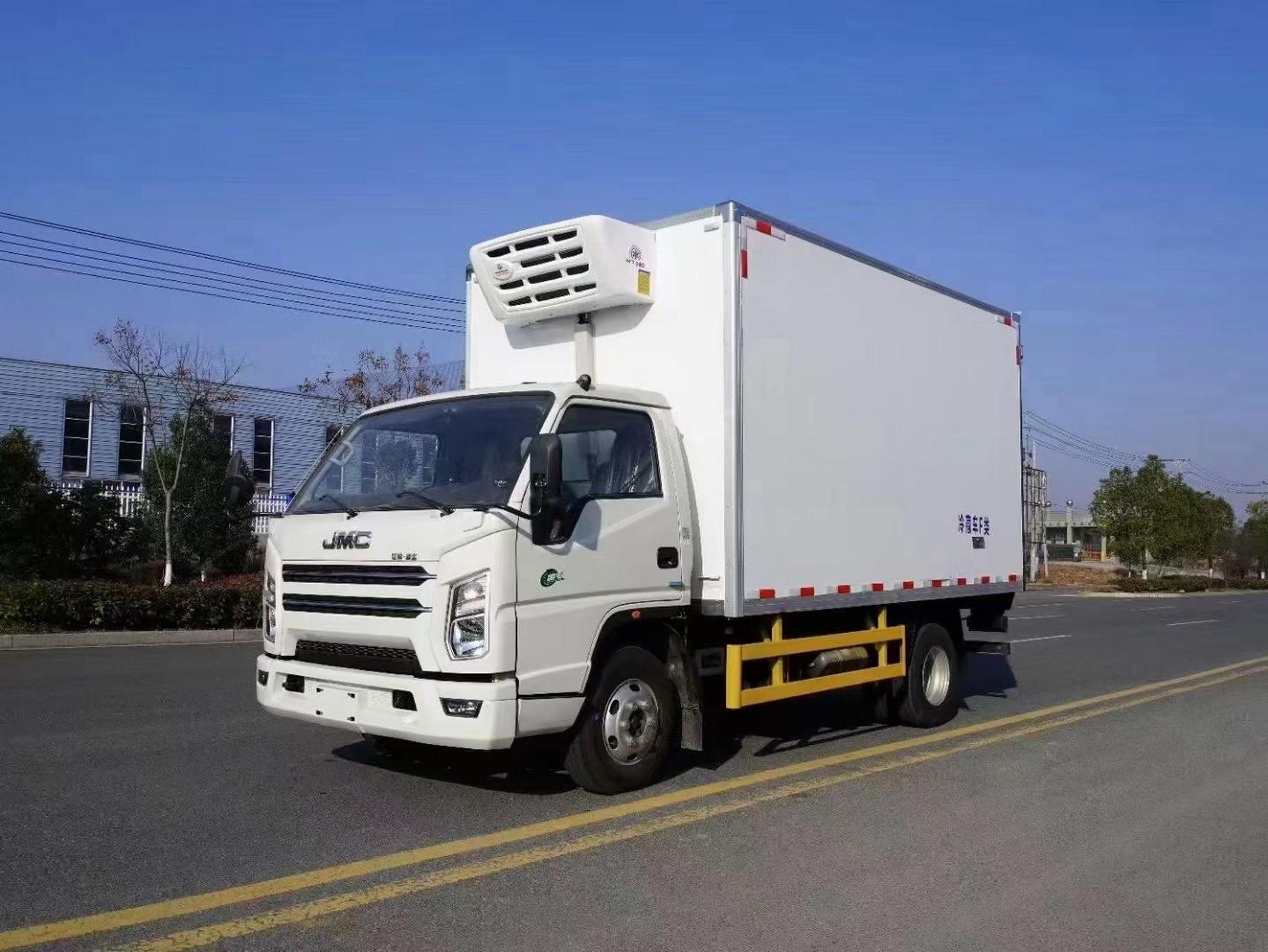 江铃顺达(国六) clw5043xlcj6 整车尺寸:5995*1950*2900 厢体尺寸