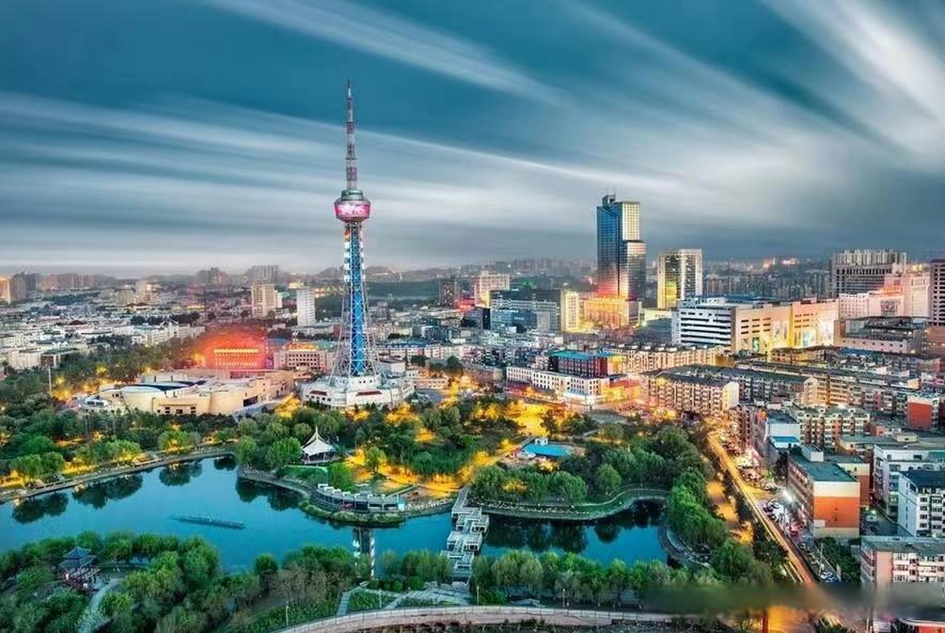 城镇职工携带定点医疗机构开具的药品处方或医疗机构上