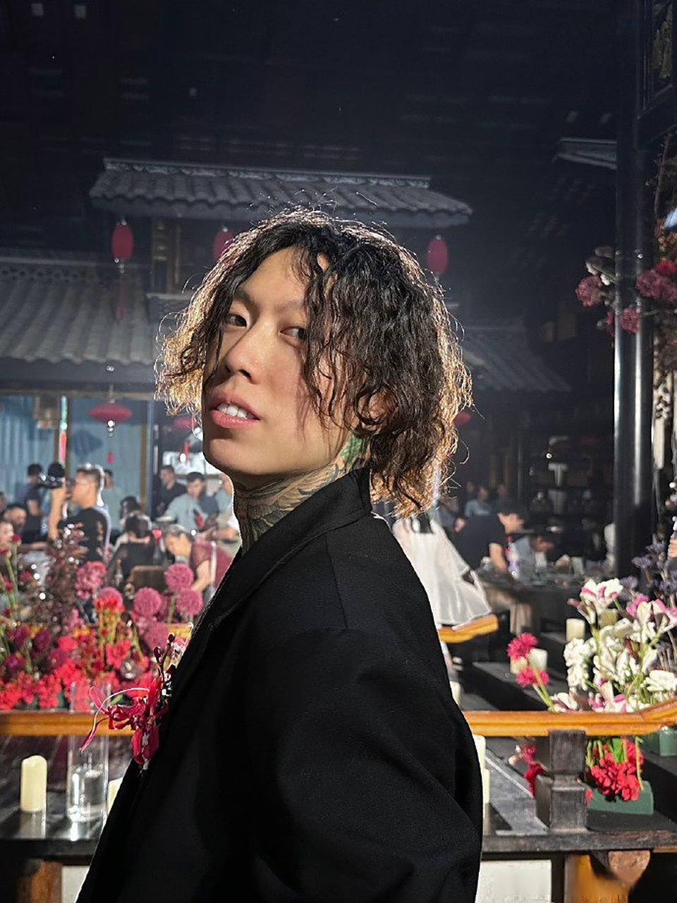 邓典果结婚# psy.p和女朋友,与邓典果一家三口同框!