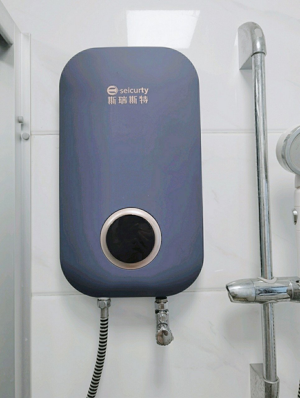斯瑞斯特磁能即热式热水器是什么神仙热水器 今年的夏天,是不是格外的