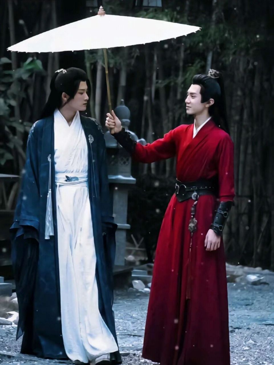 "臣顾昀,救驾来迟了" #烽火流金# #剧荒推荐# #百亿剧好看计划