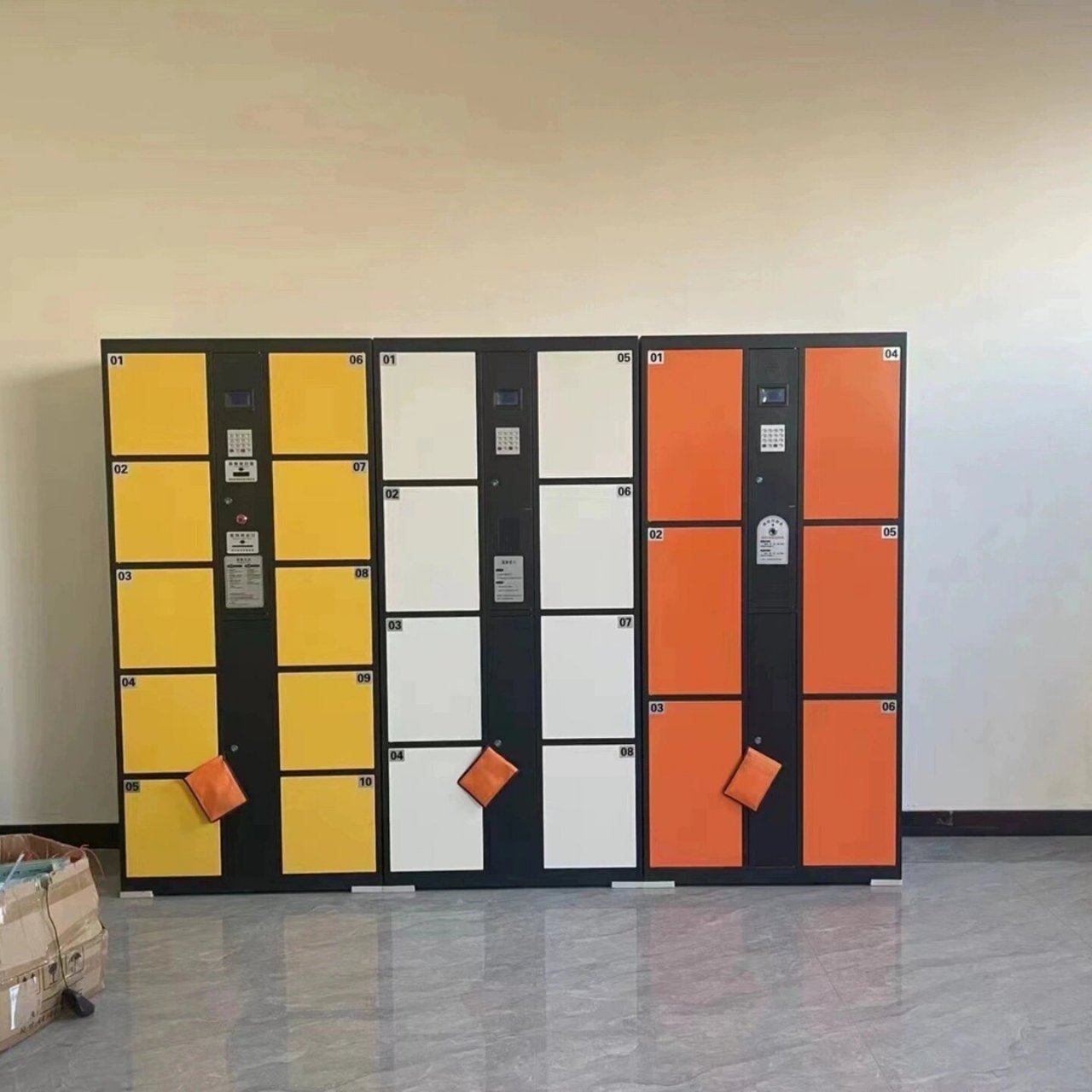 智能储物柜|专业的生产厂家 【名称】智能联网储物柜 【外观】主柜 副