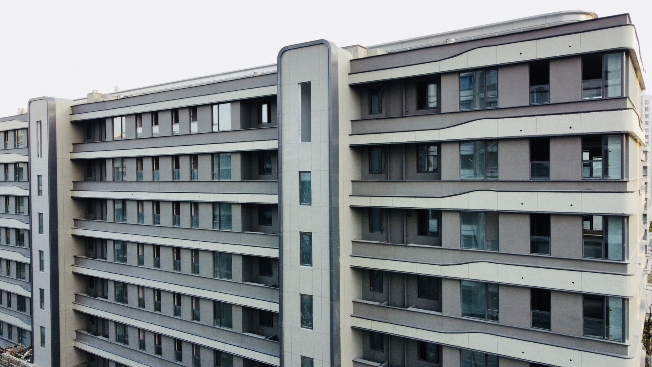 苏州奥体旭辉林溪雅苑 林溪雅苑的外立面还是不错的,楼间距也合适