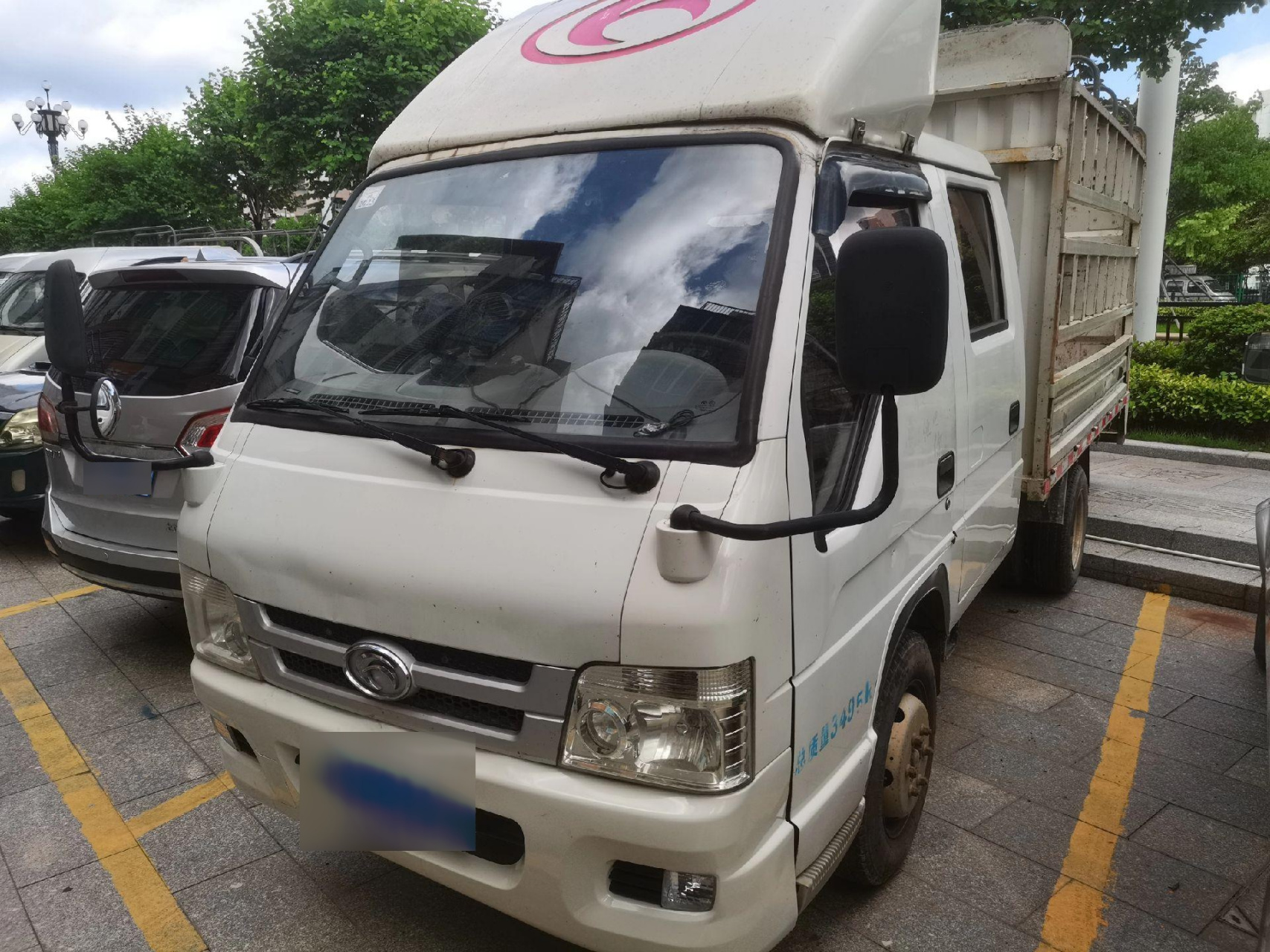 2017年8月,福田驭菱vq2双排双轮3米1仓栏式货车,1.