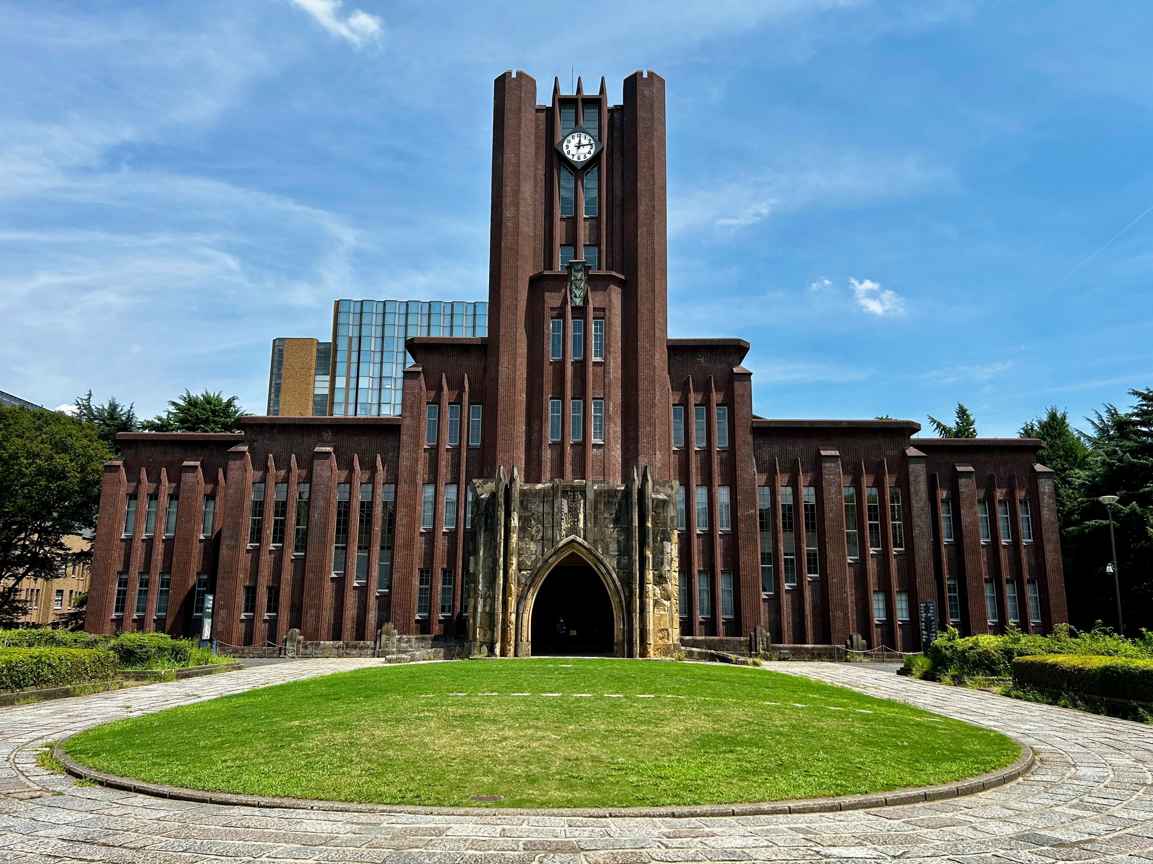 不能免俗,临走之前还去东京大学校园逛了一圈,它在日本高校界是什么