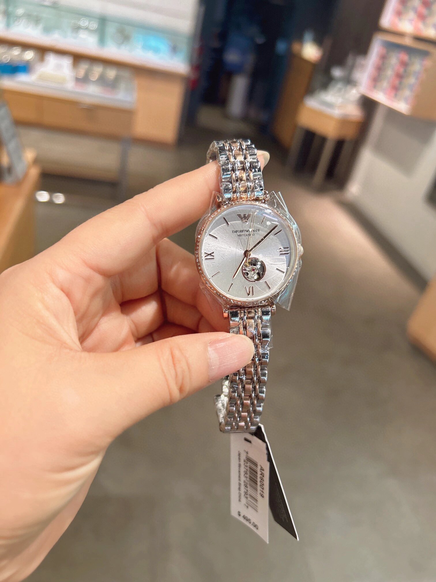 阿玛尼女款机械表