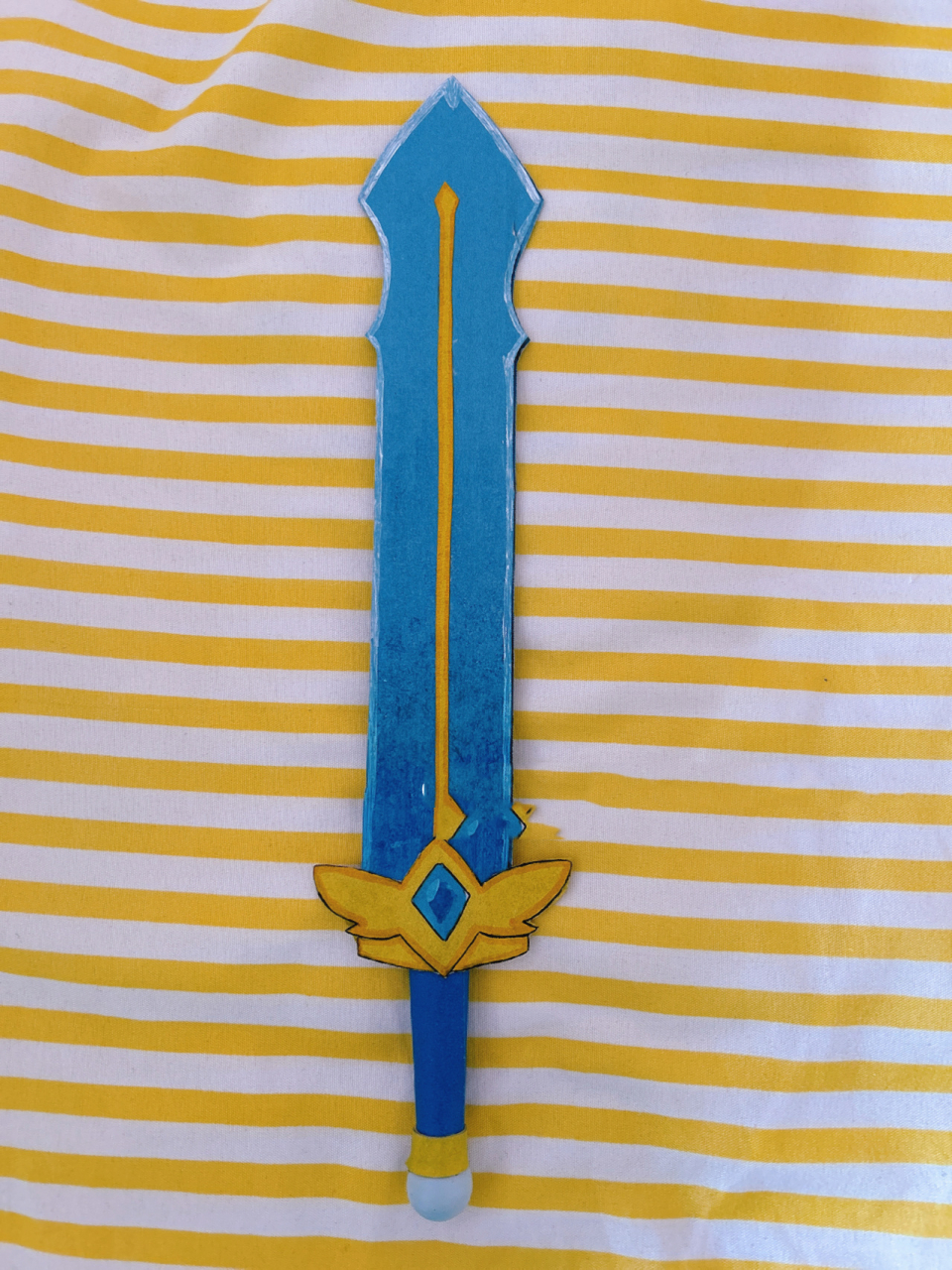 自制喜羊羊的勇者之剑 我又偷东西了 这次是喜总的剑 每天一偷,永不