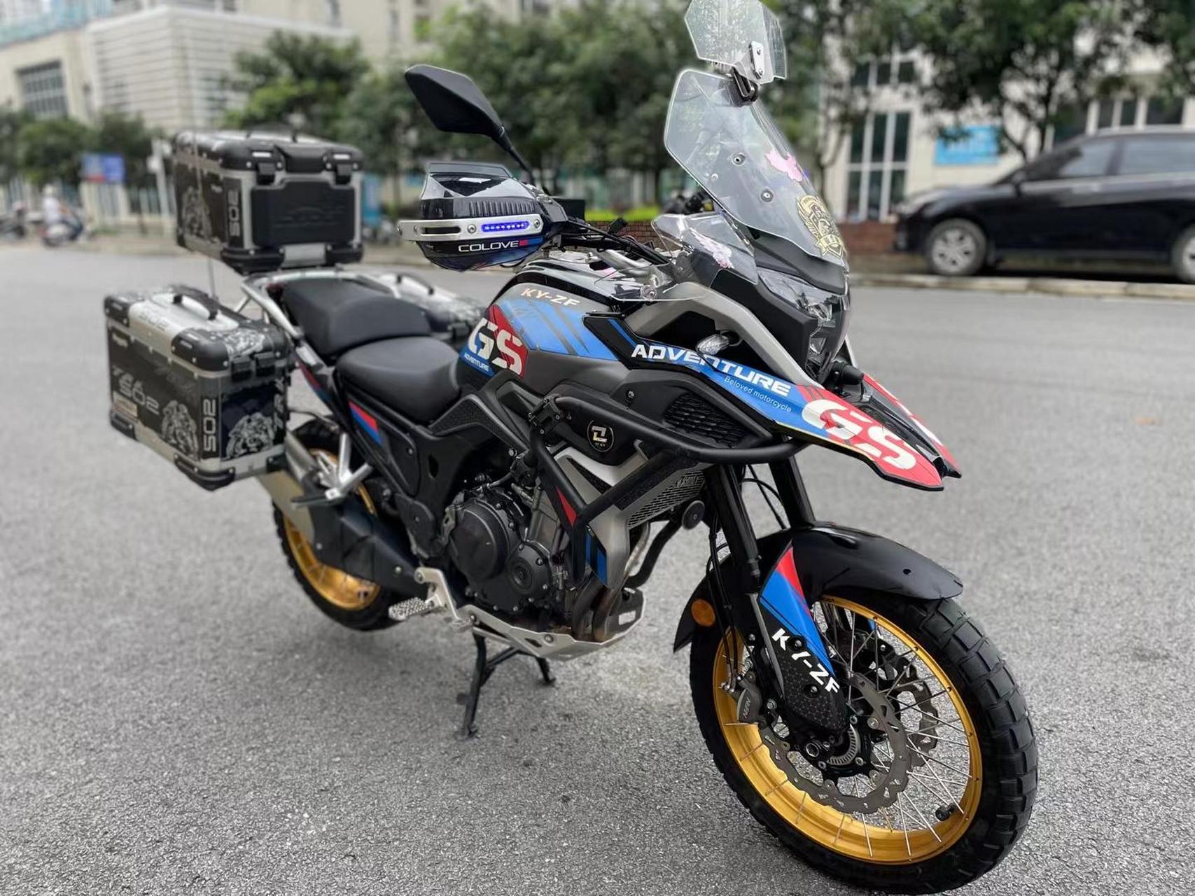 凯越500x单摇臂版本,2021年底上牌,公里数1万多.