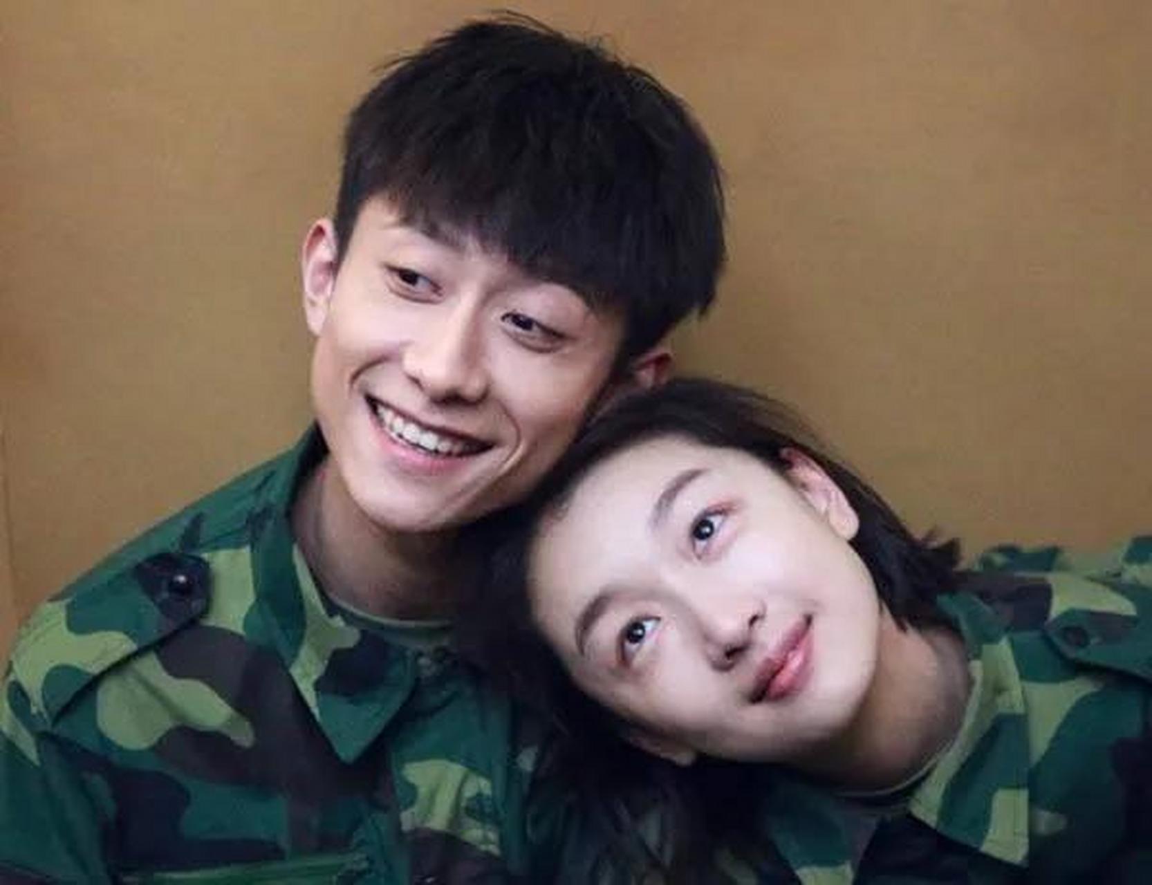 "  周冬雨和张一山合作过《春风十里不如你》,两人的演技都很不错