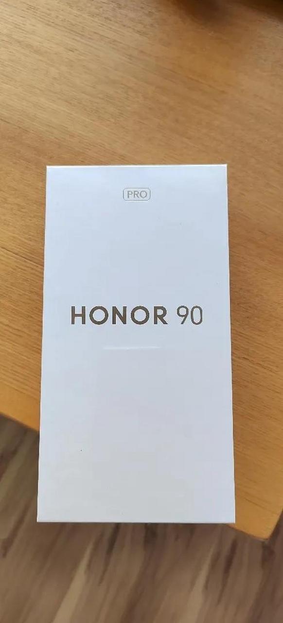 3000元价位的手机,想做到均衡,还是挺难的,荣耀90pro算是一个.