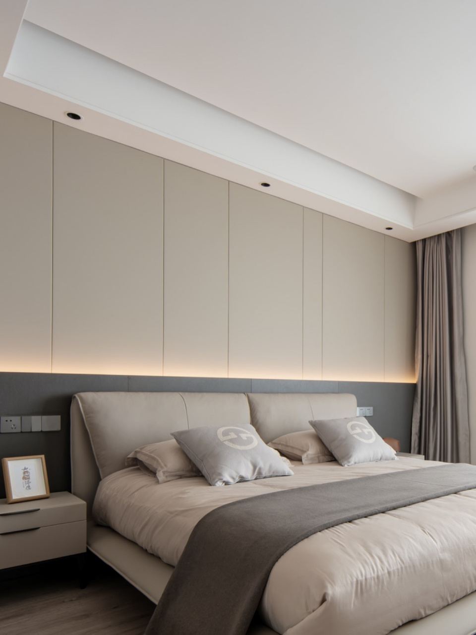 装修日记|见光不见灯的高级床头背景墙 意式极简轻奢卧室 背景墙来抄