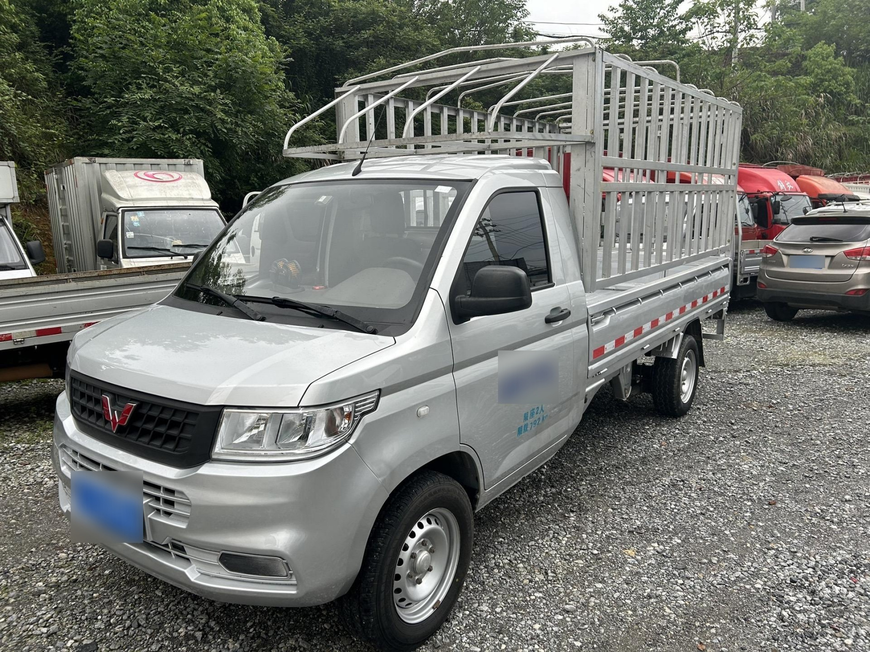 060606新到店一台21年上户的五菱新卡仓栏车,1.