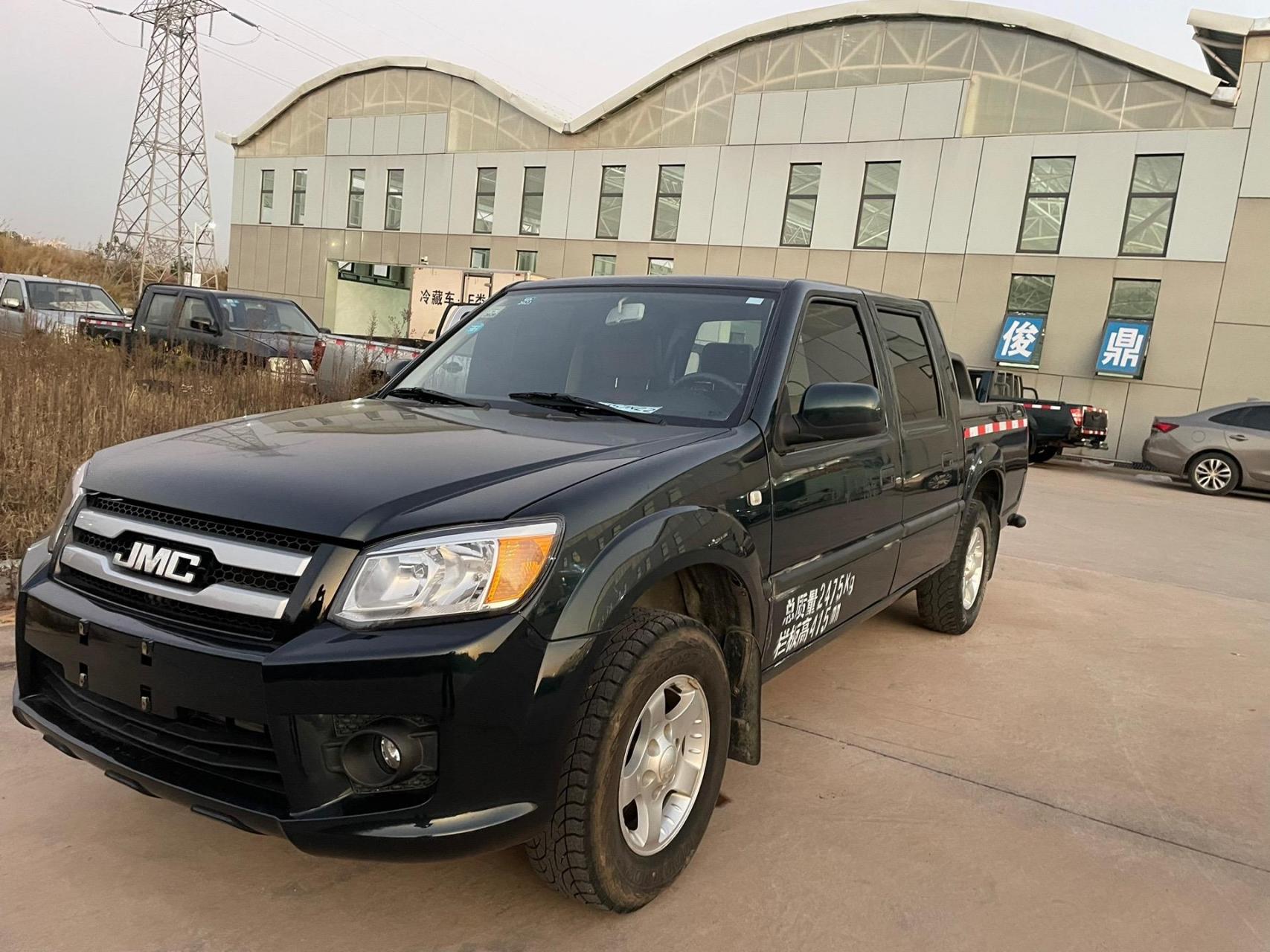 新到19年上牌江铃宝典皮卡