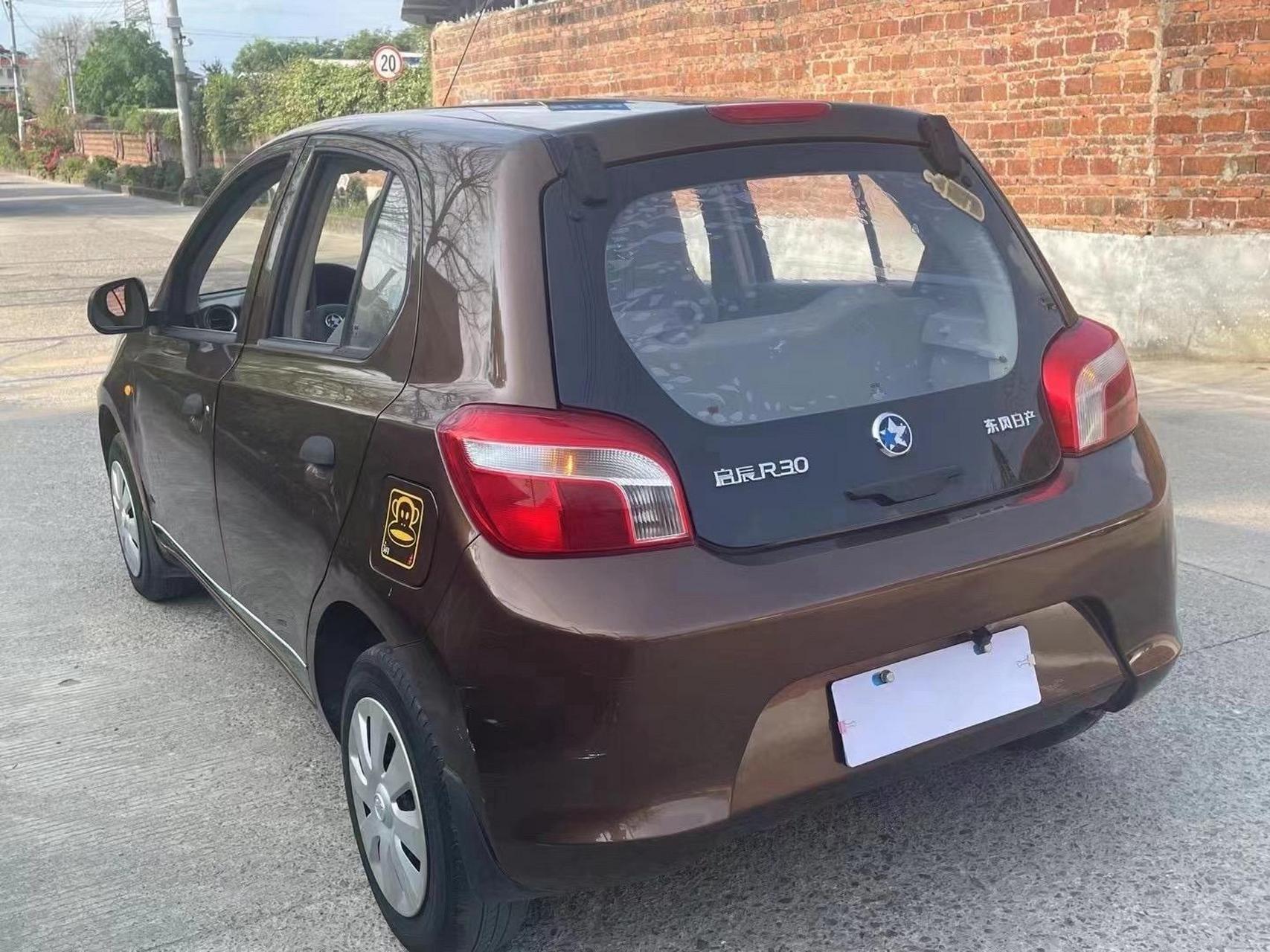 极品本地一手15年  3万公里启辰r30    1.