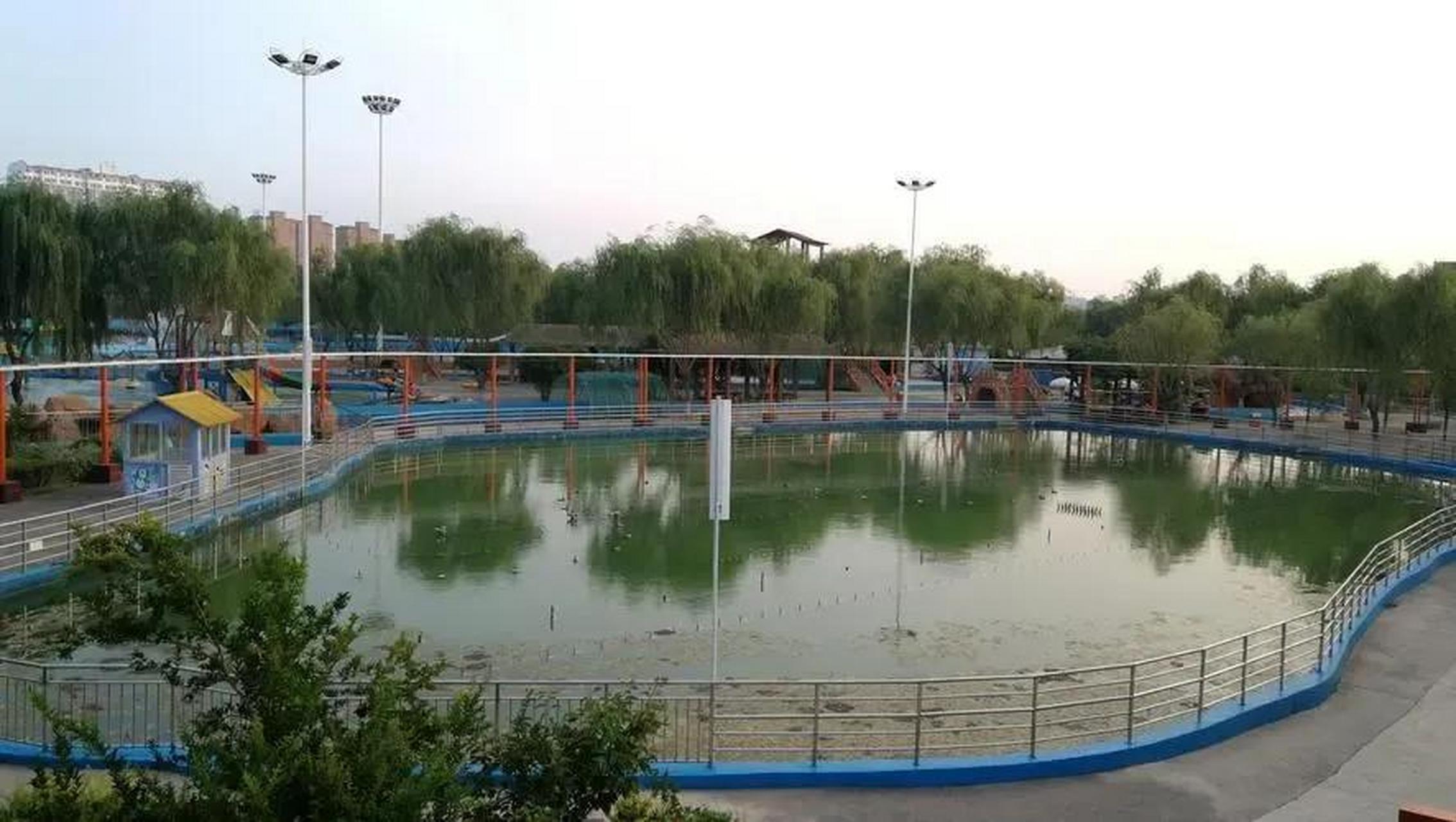 来运城东花园玩呀!它位于运城市东郊10公里处,运城市空港新区东部.