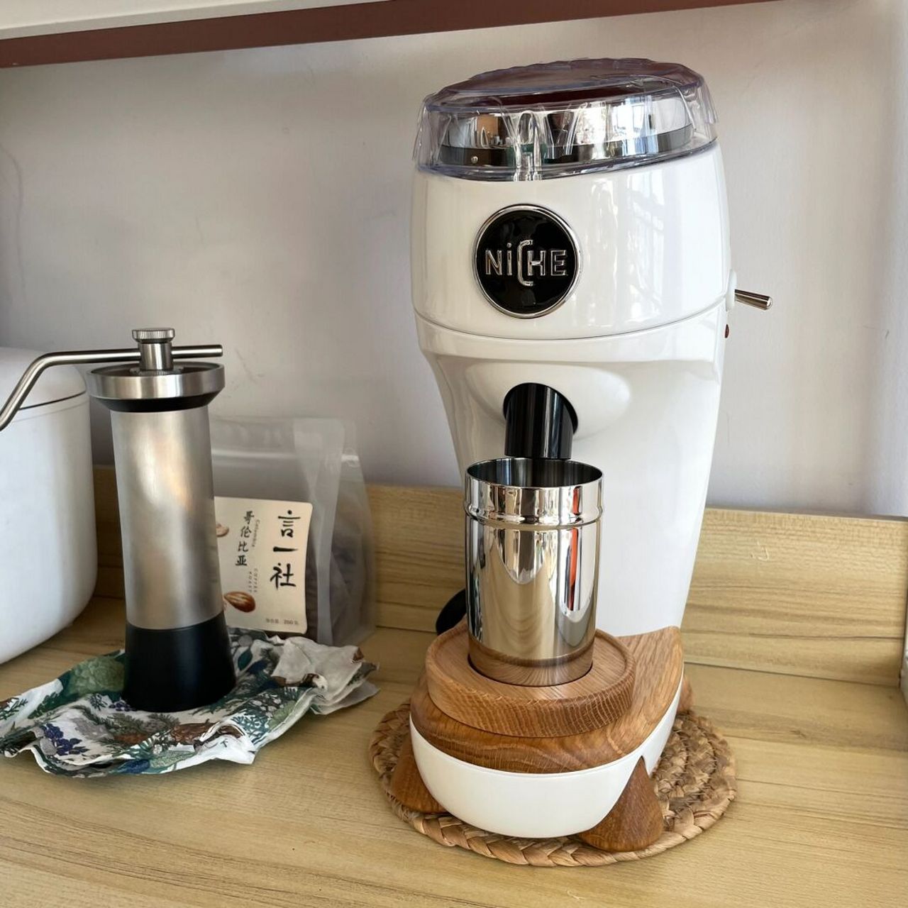 这是一台身世曲折的磨豆机 当年一心买kinu m47没看上它, 现在辛辛苦