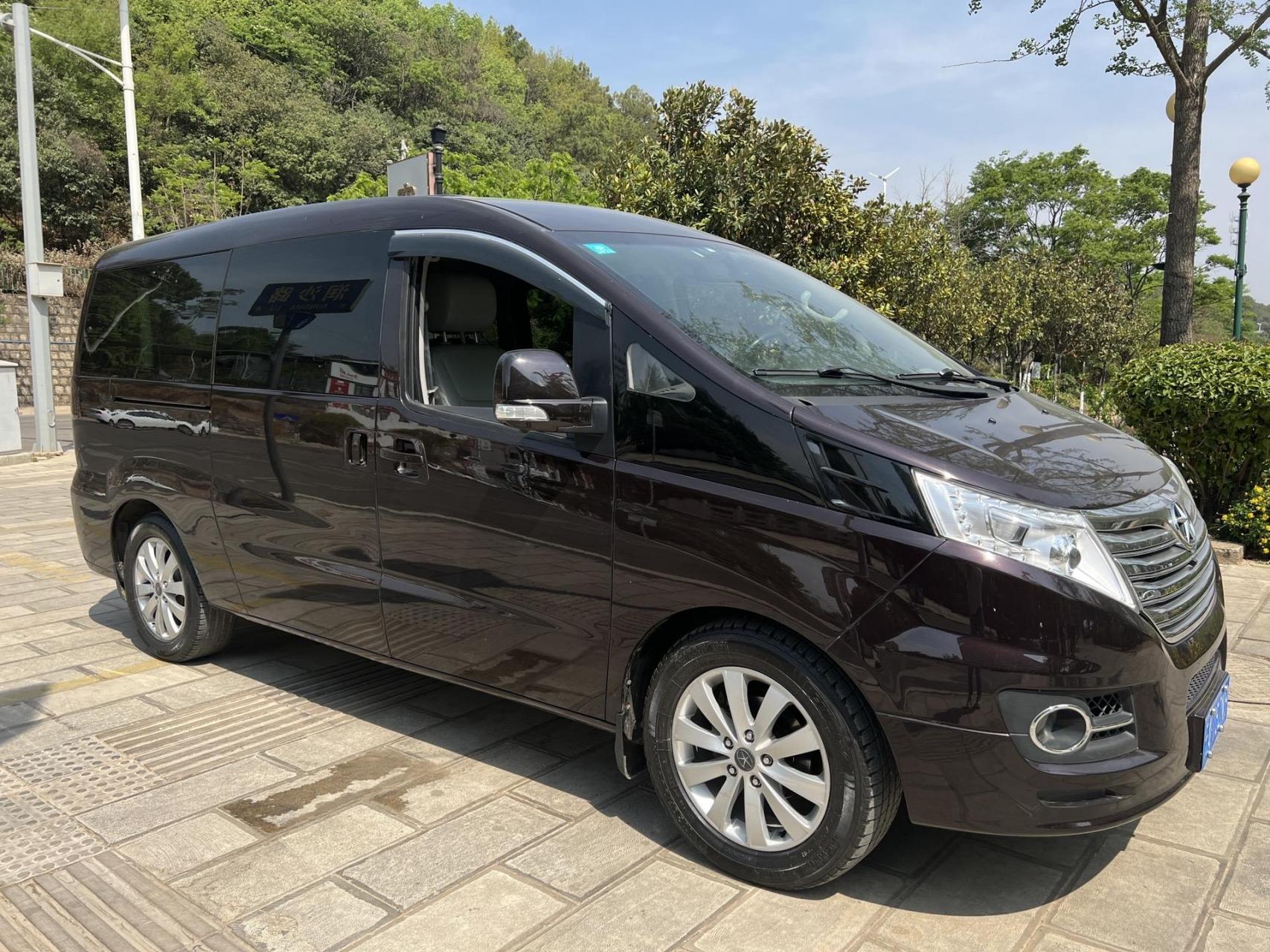 新到13年7月,江淮瑞风m5,7座商务车,自动2.