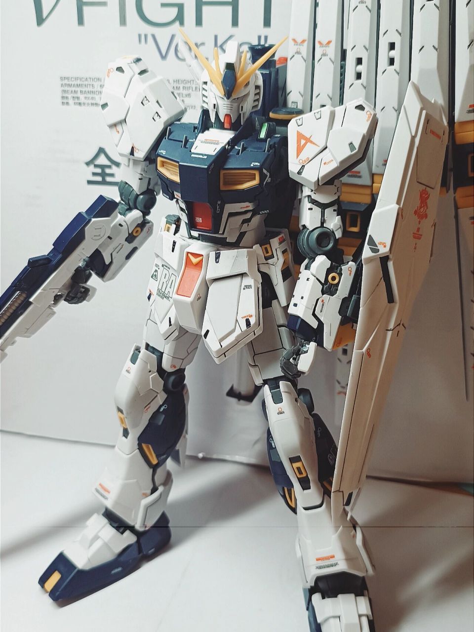 ka卡版牛高达简评 这款大班牛高达,在十一月份差不多就买好拼好了,只