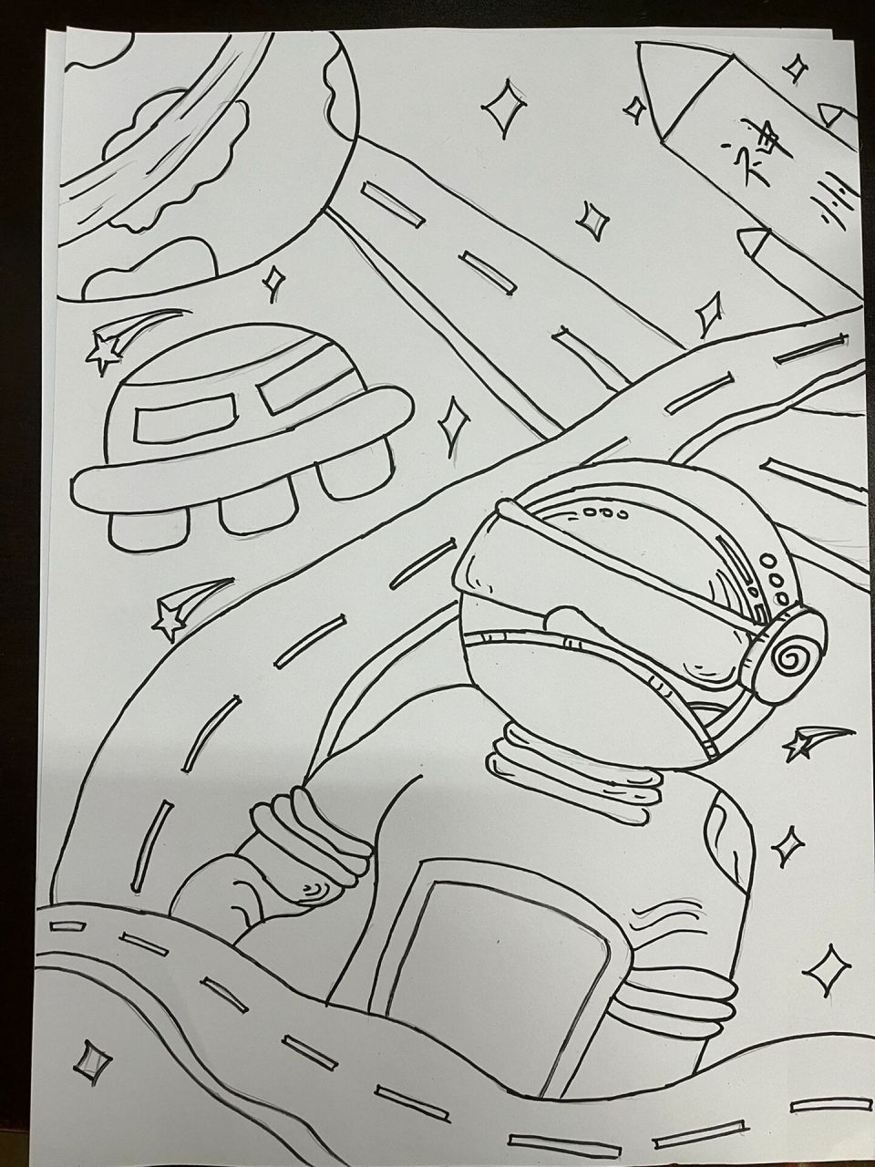 小学生科幻画(三) 又又又来了,4k暑假科幻画如约而至 年级高了,上色