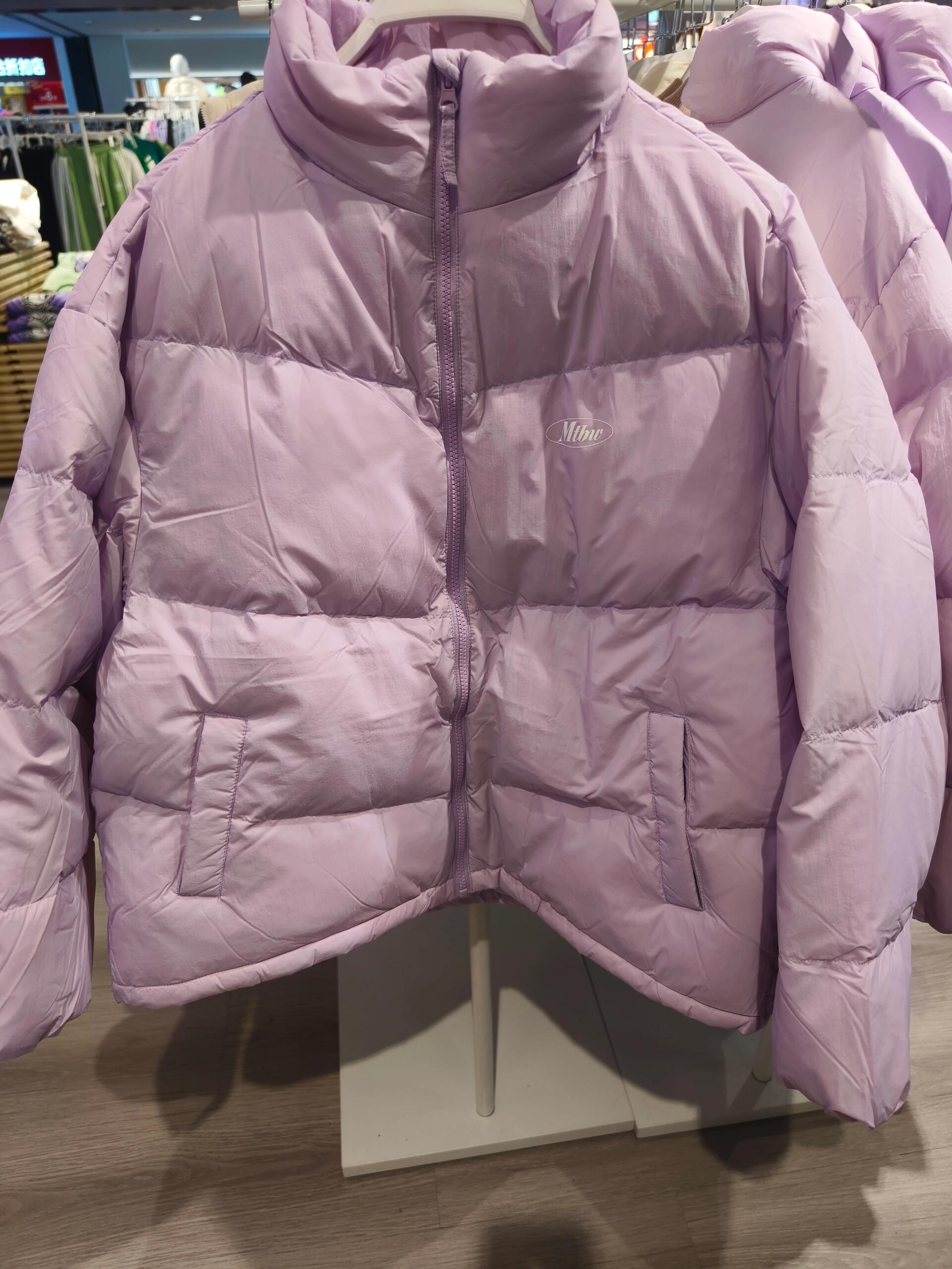 美邦女士90绒羽绒服特价199