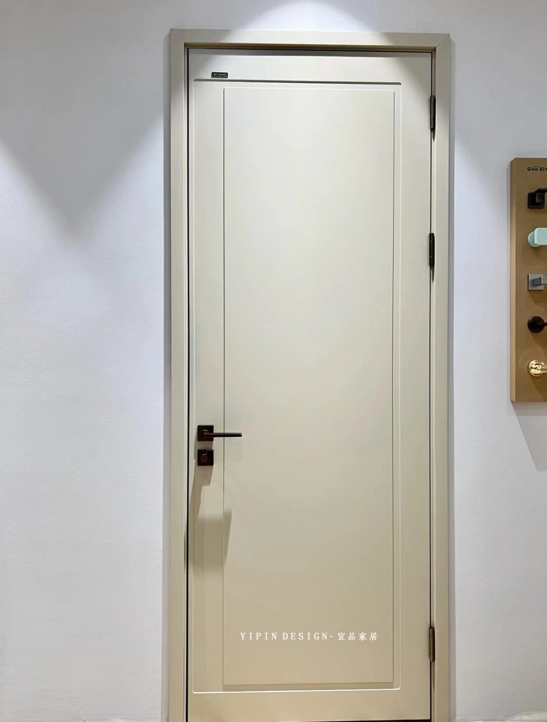 烤漆实木复合门