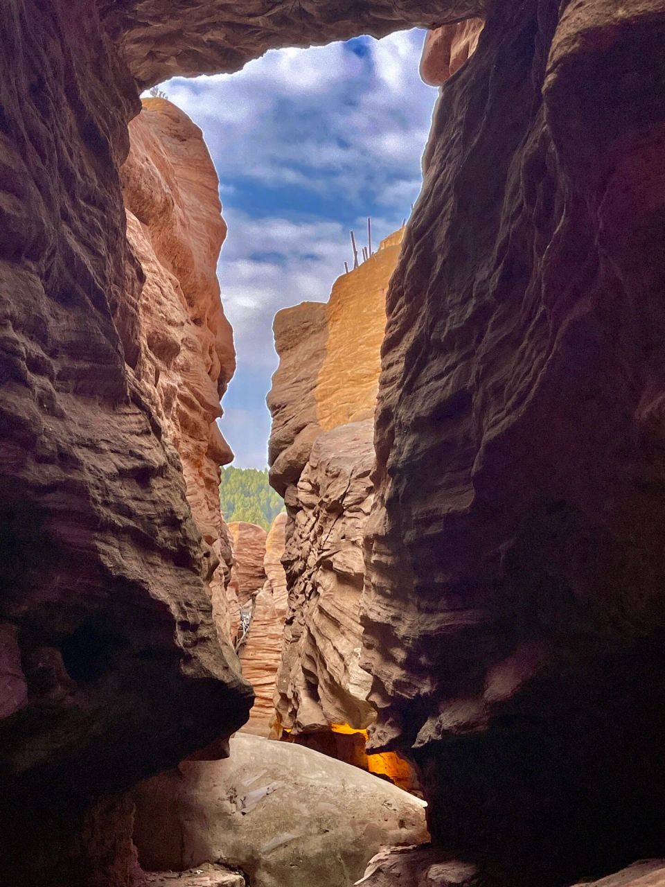 中江石林谷,号称"西南羚羊谷" 不虚此行 【关于交通】 从成都出发一个