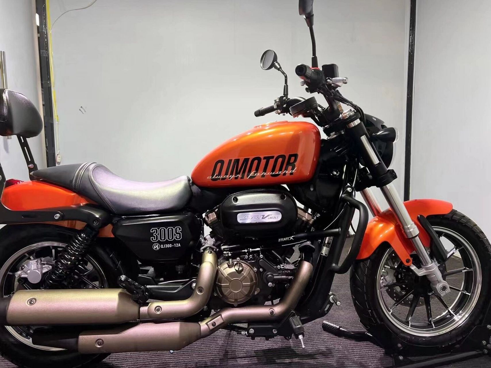 钱江摩托闪3009016300 【车辆型号】:钱江闪300 【车辆号牌】:京b