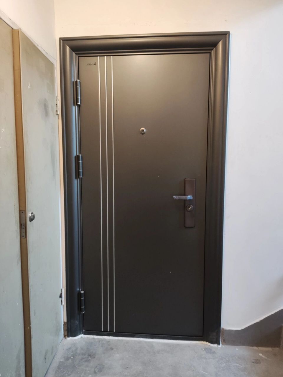 盼盼防盗门斯图曼甲级9公分安全门