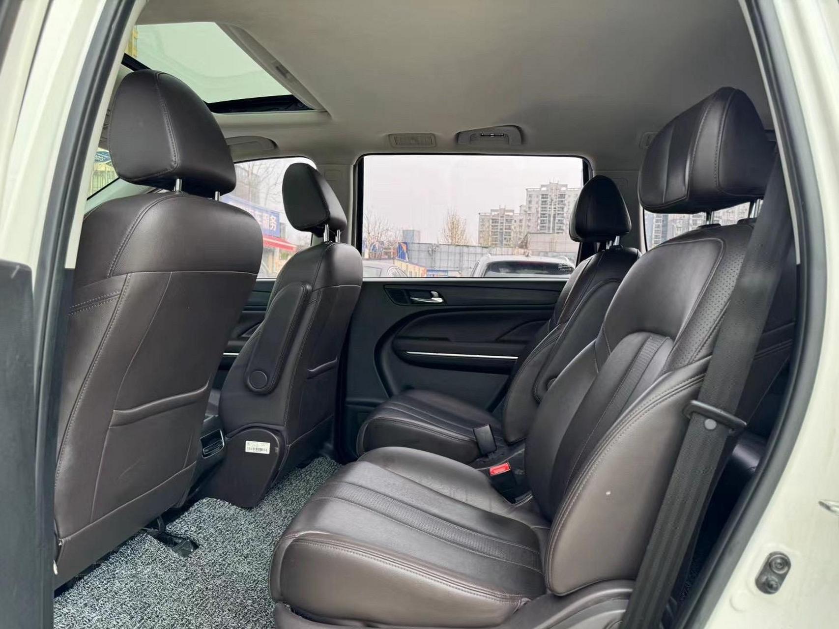 最新拿下2020差一天广汽传祺gm6,自动档7座商务车,一键启动,多功能