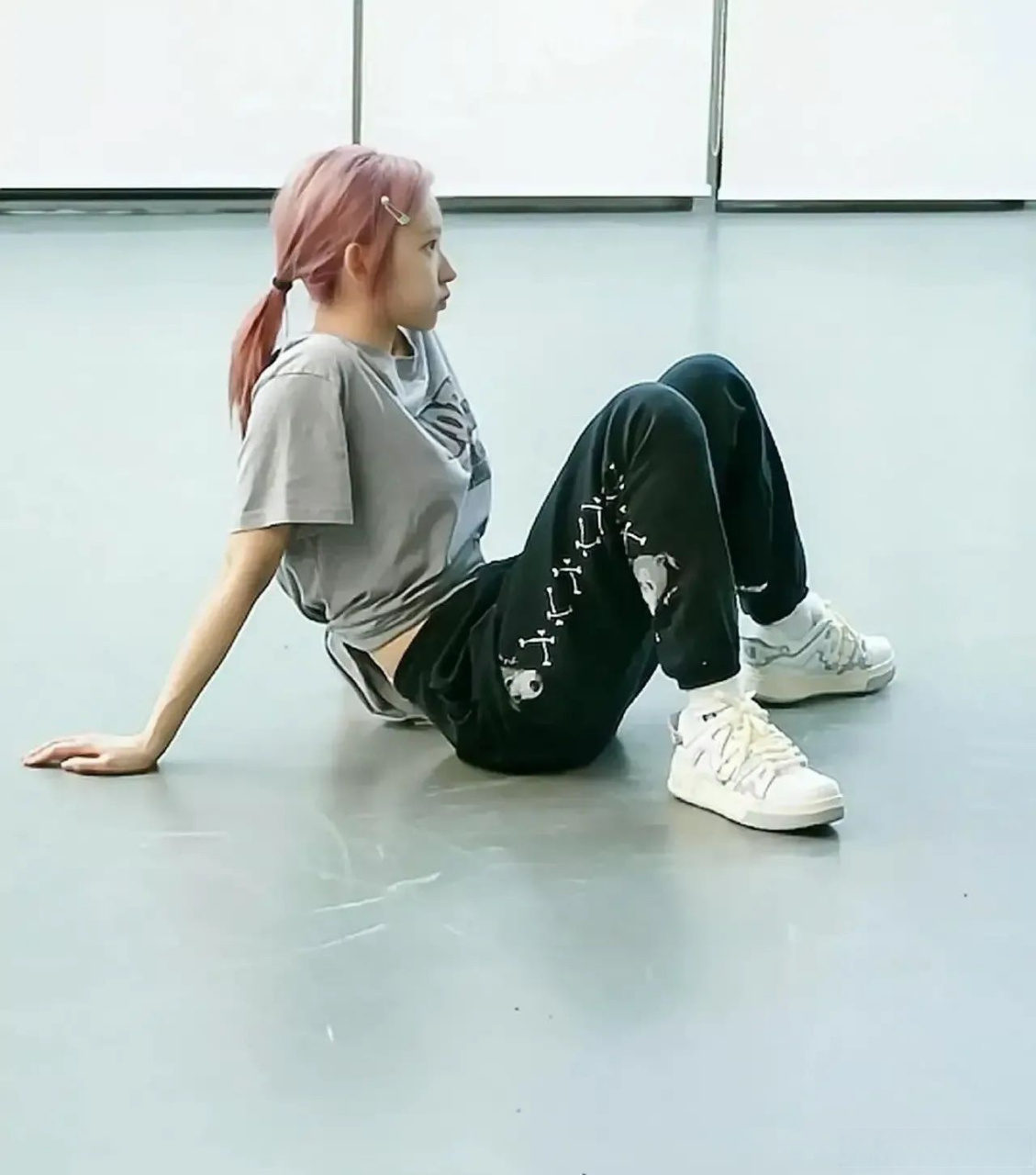 程潇的素颜也是很好看的呀.
