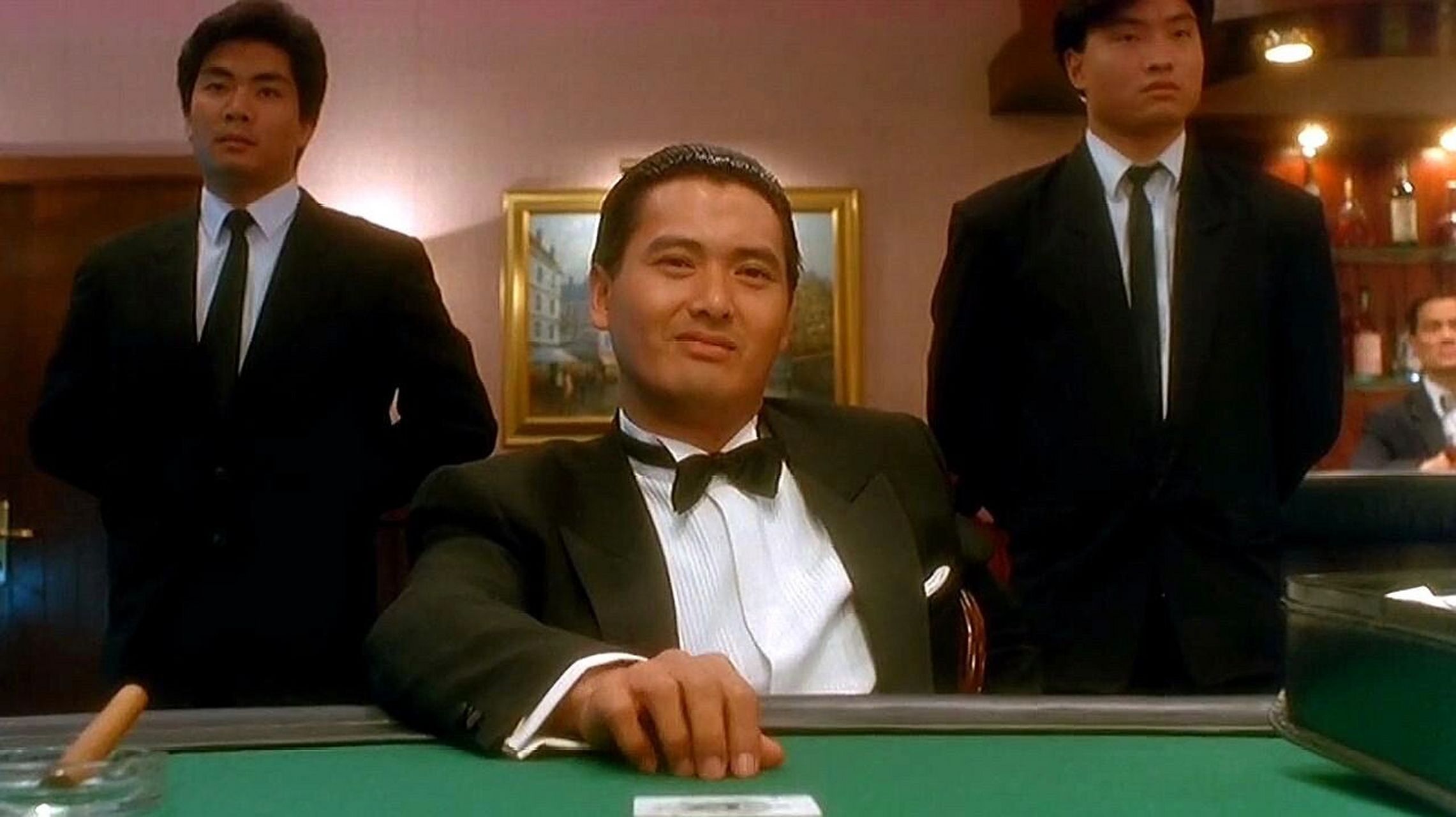 华妃重生之赌神在世 不能说是很像,这个表情我只能说是一模一样.