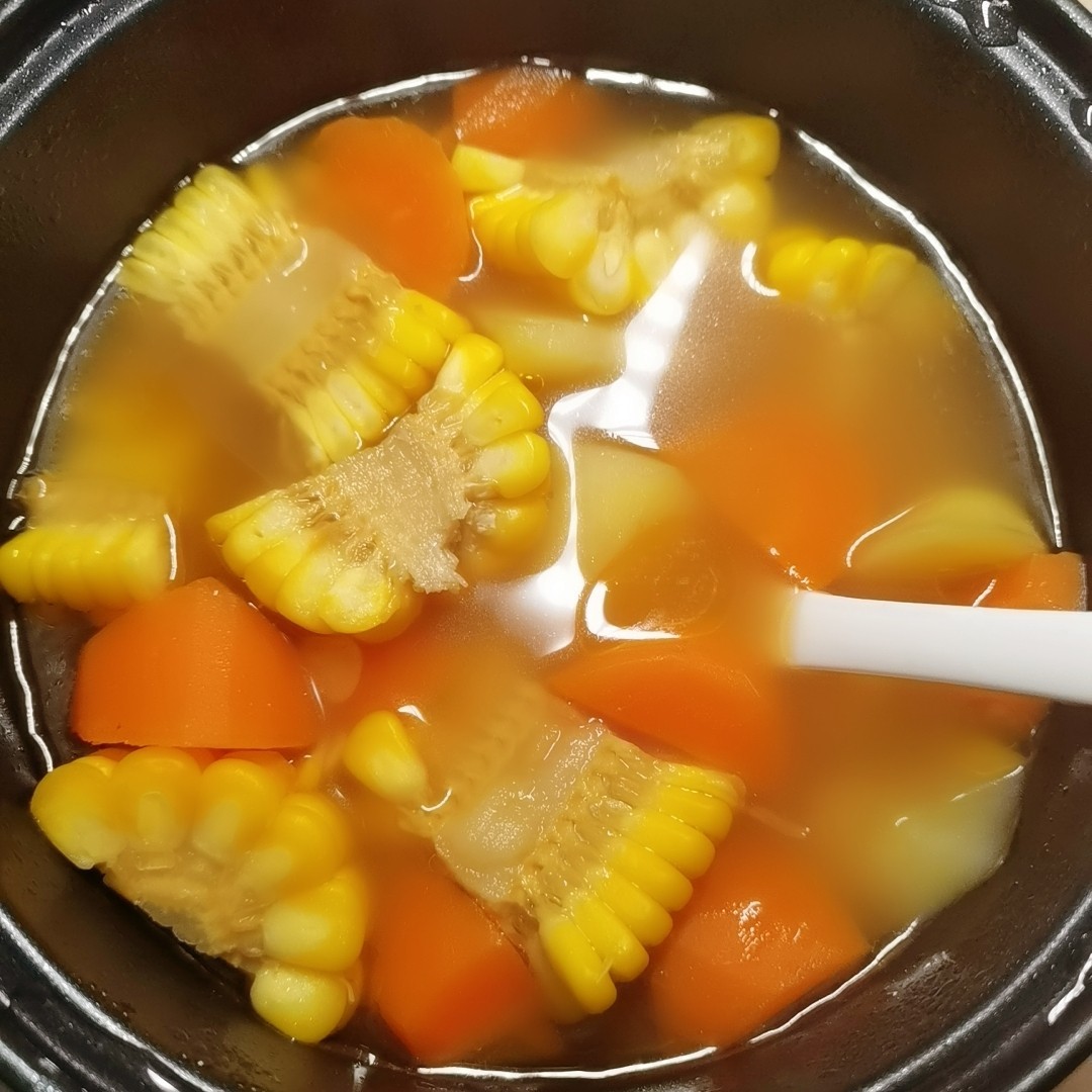 胡萝卜玉米土豆汤图片