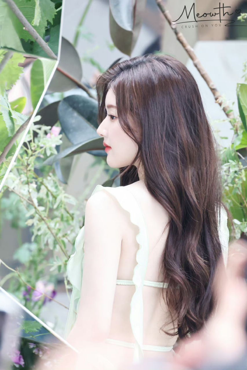 来评一评赵露思的侧颜,是什么水平?