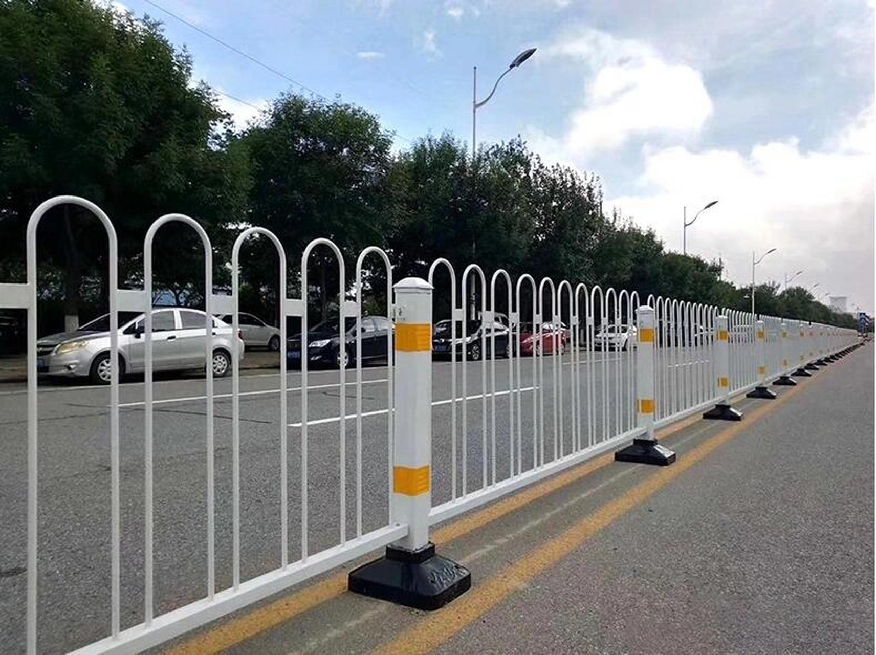 京式护栏市政道路交通护栏围栏公路安全栅 京式护栏市政道路交通护栏