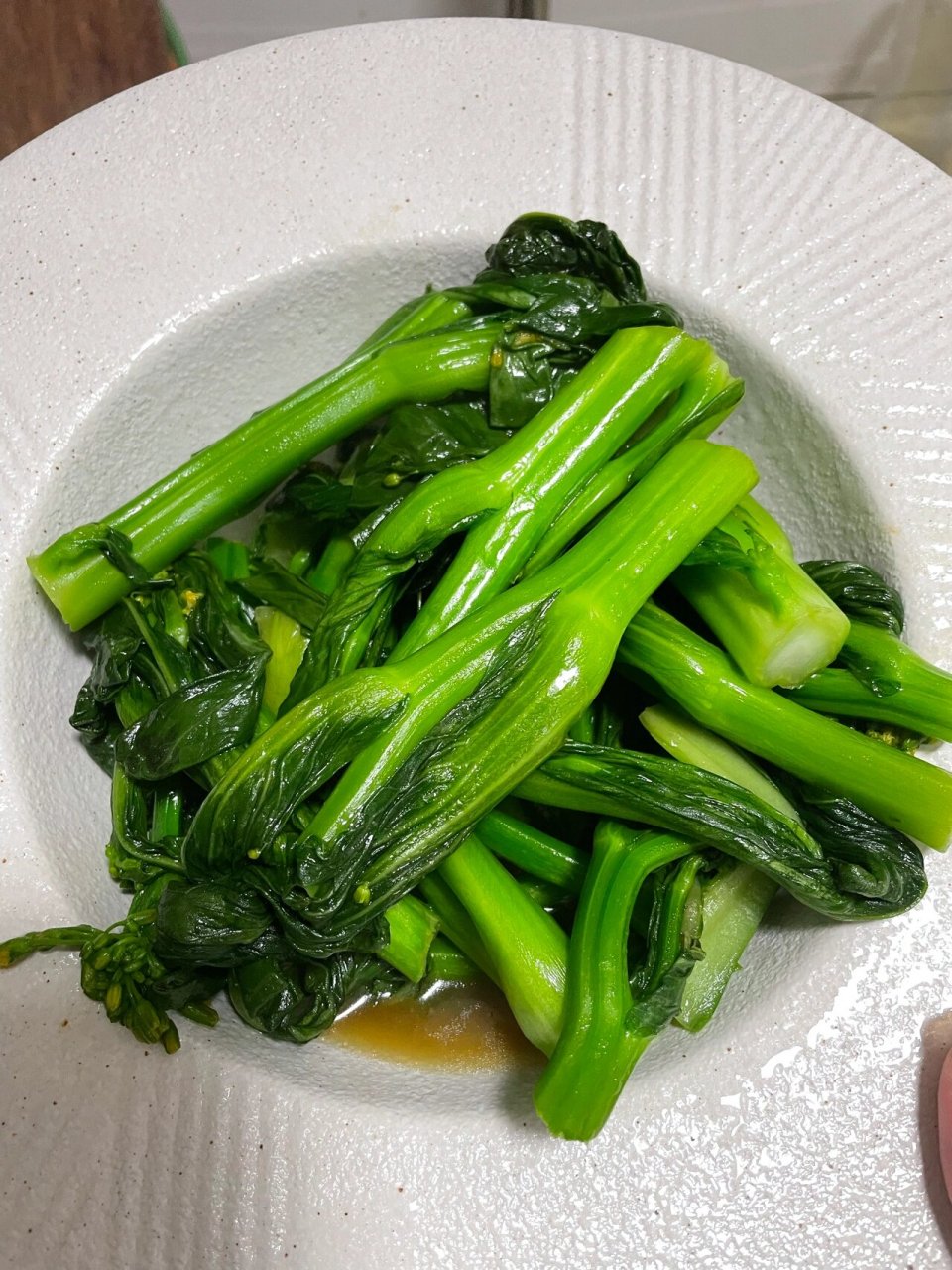 但是打开后怎么都感觉是菜心,叶子形状也不是上海青的勺子?
