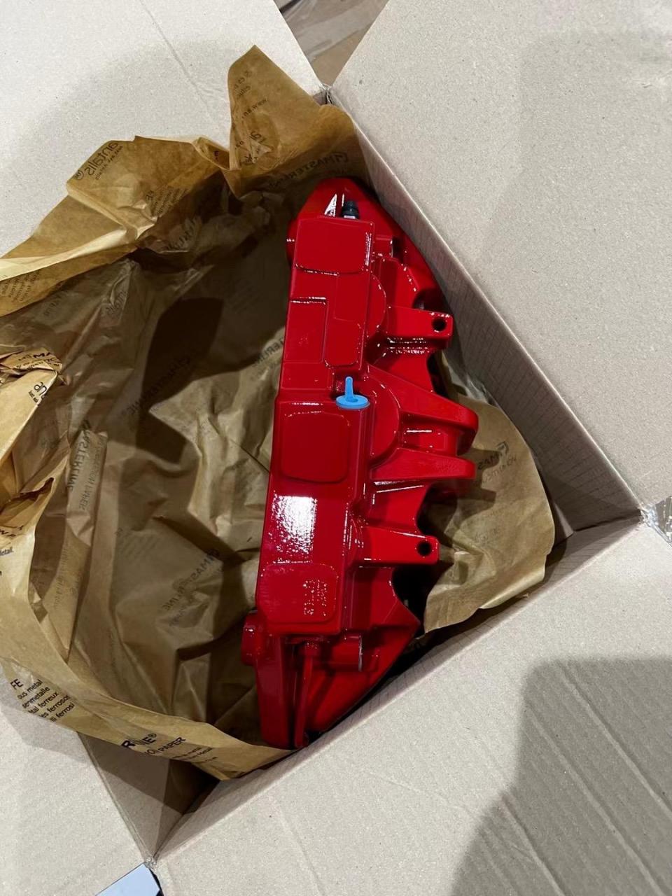 宝马原厂刹车卡钳.g82 cls红色m卡钳