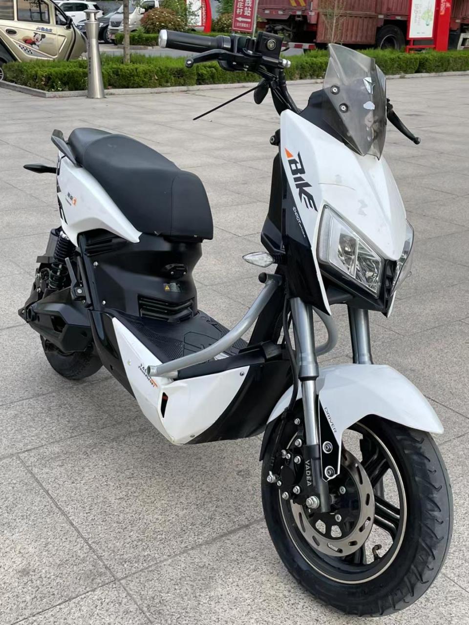 22年雅迪x5!电池很好 全部原装 价格3500!