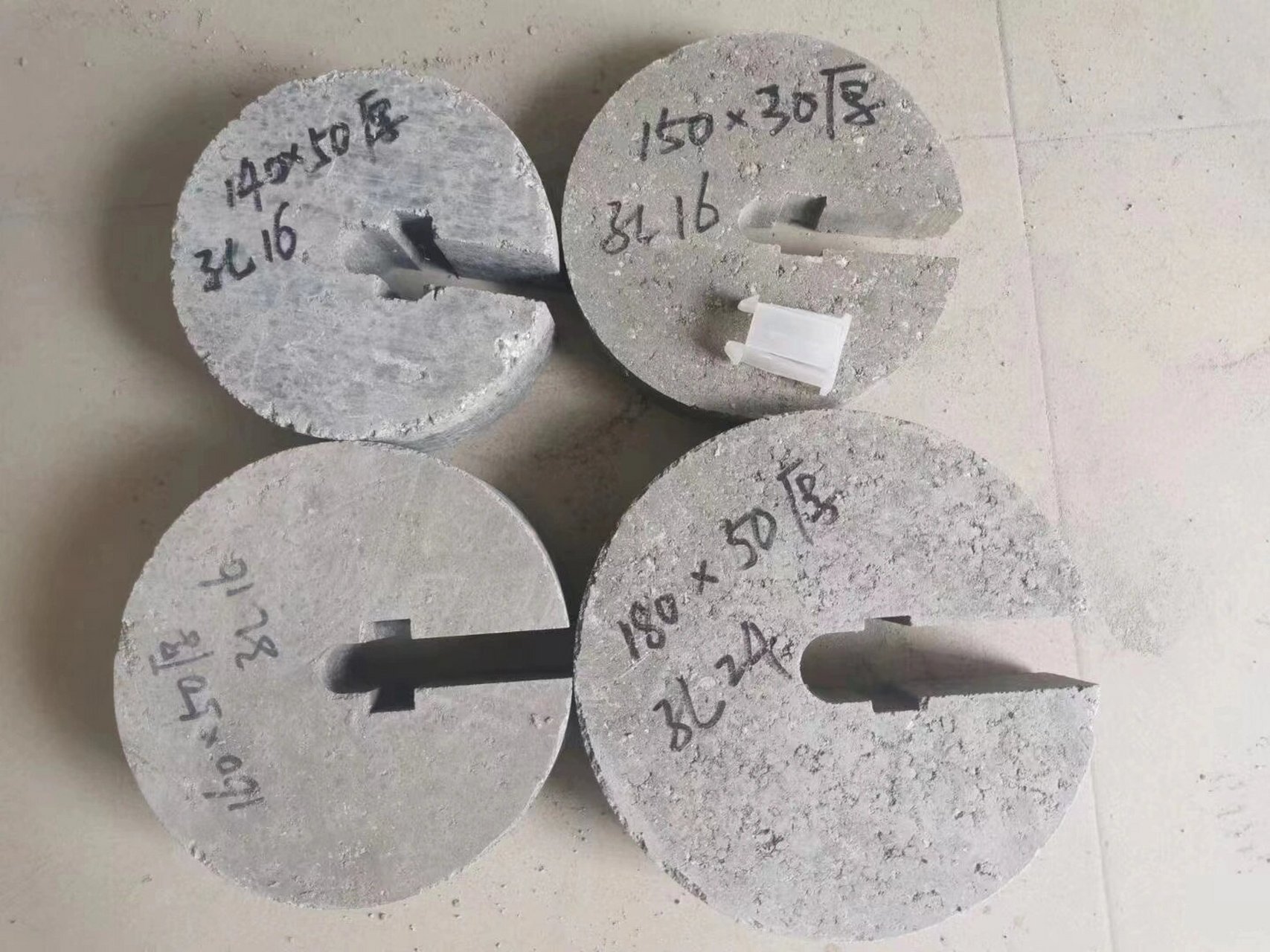 全国合作水泥垫块,高强度垫块钢筋笼垫块