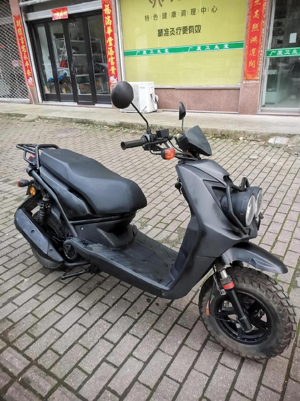 路虎150cc踏板燃油摩托车,跑了几千公.